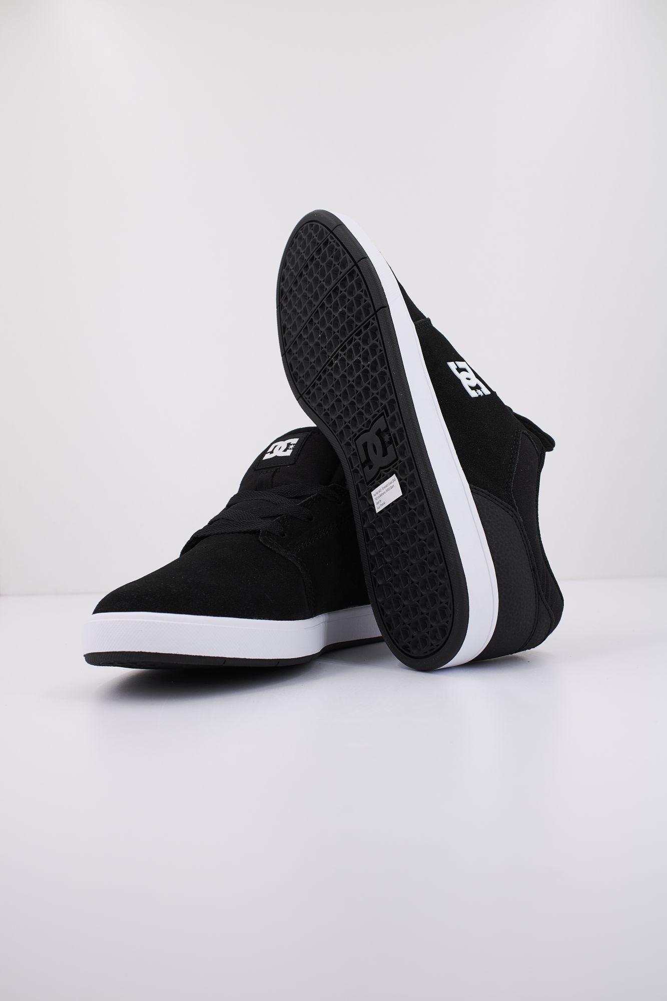 DC CRISIS 2 en color NEGRO (4)