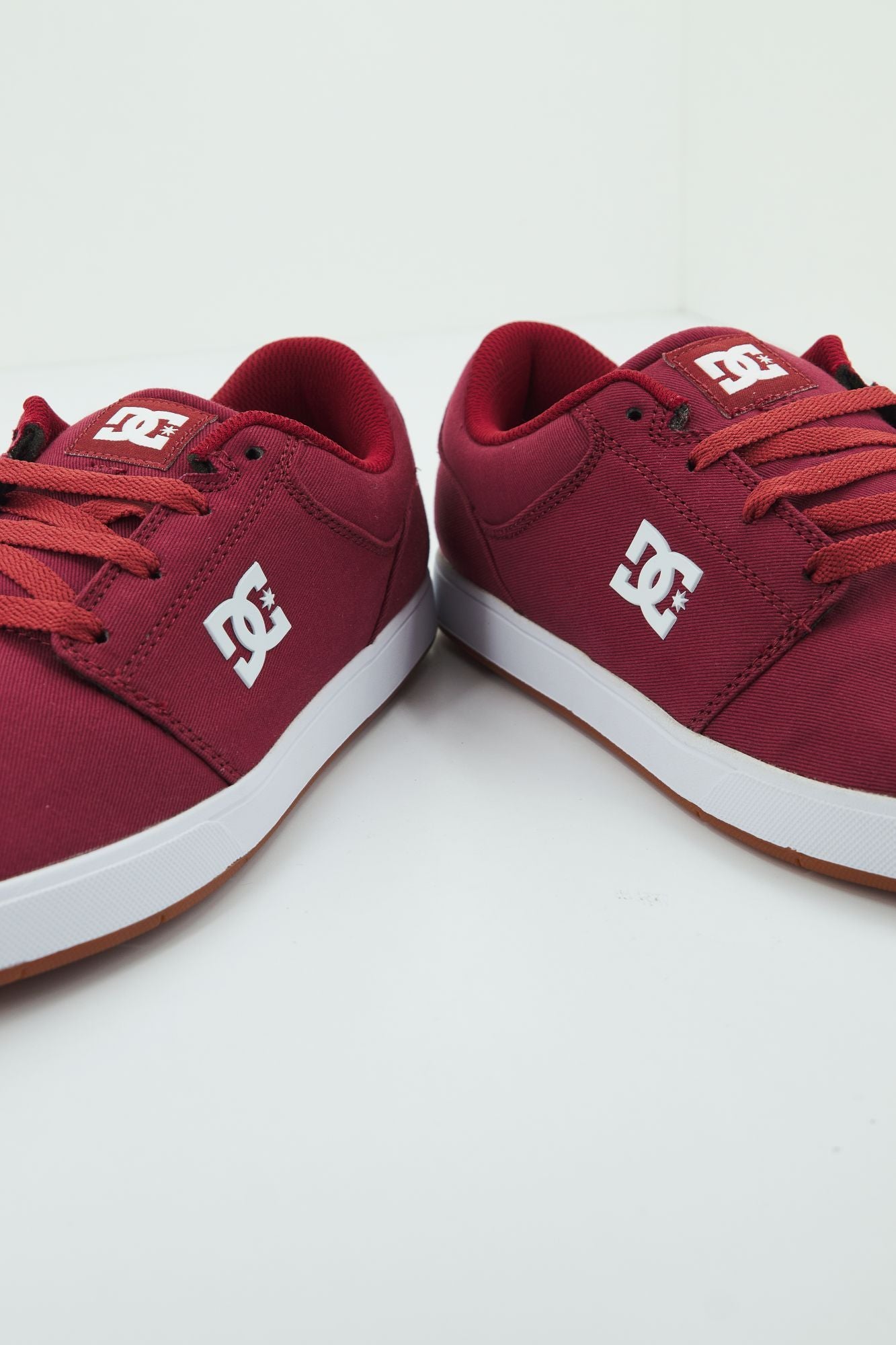 DC CRISIS 2 en color BURDEOS (2)