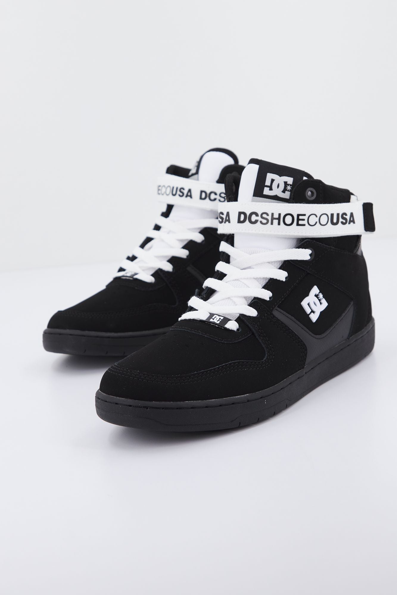 DC PENSFORD M SHOE en color NEGRO (2)