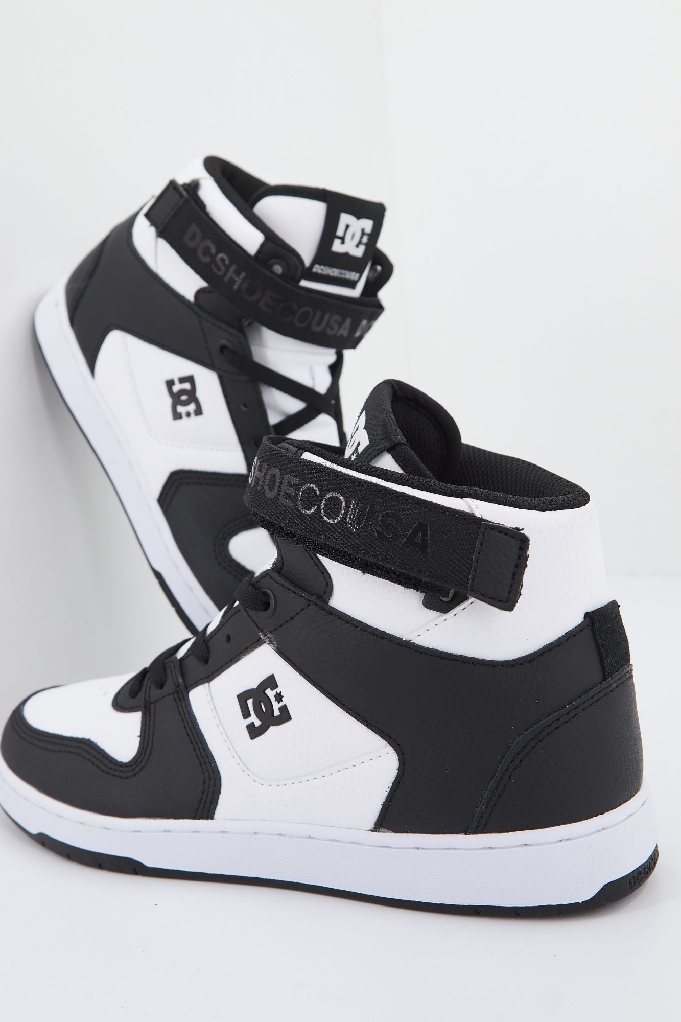 DC PENSFORD M SHOE en color BLANCO (2)