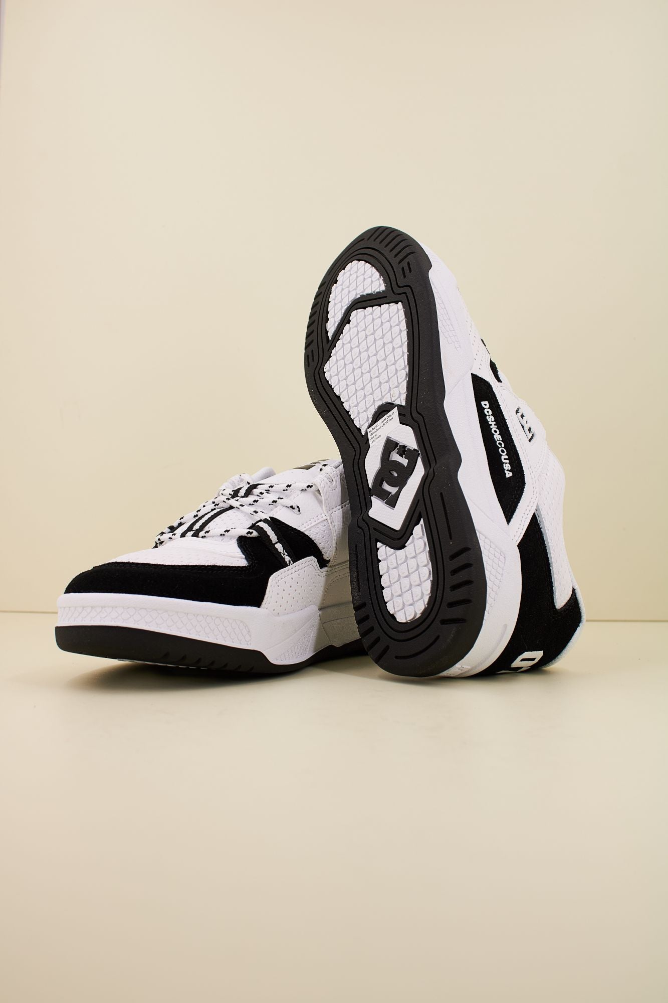 DC CONSTRUCT en color BLANCO (4)