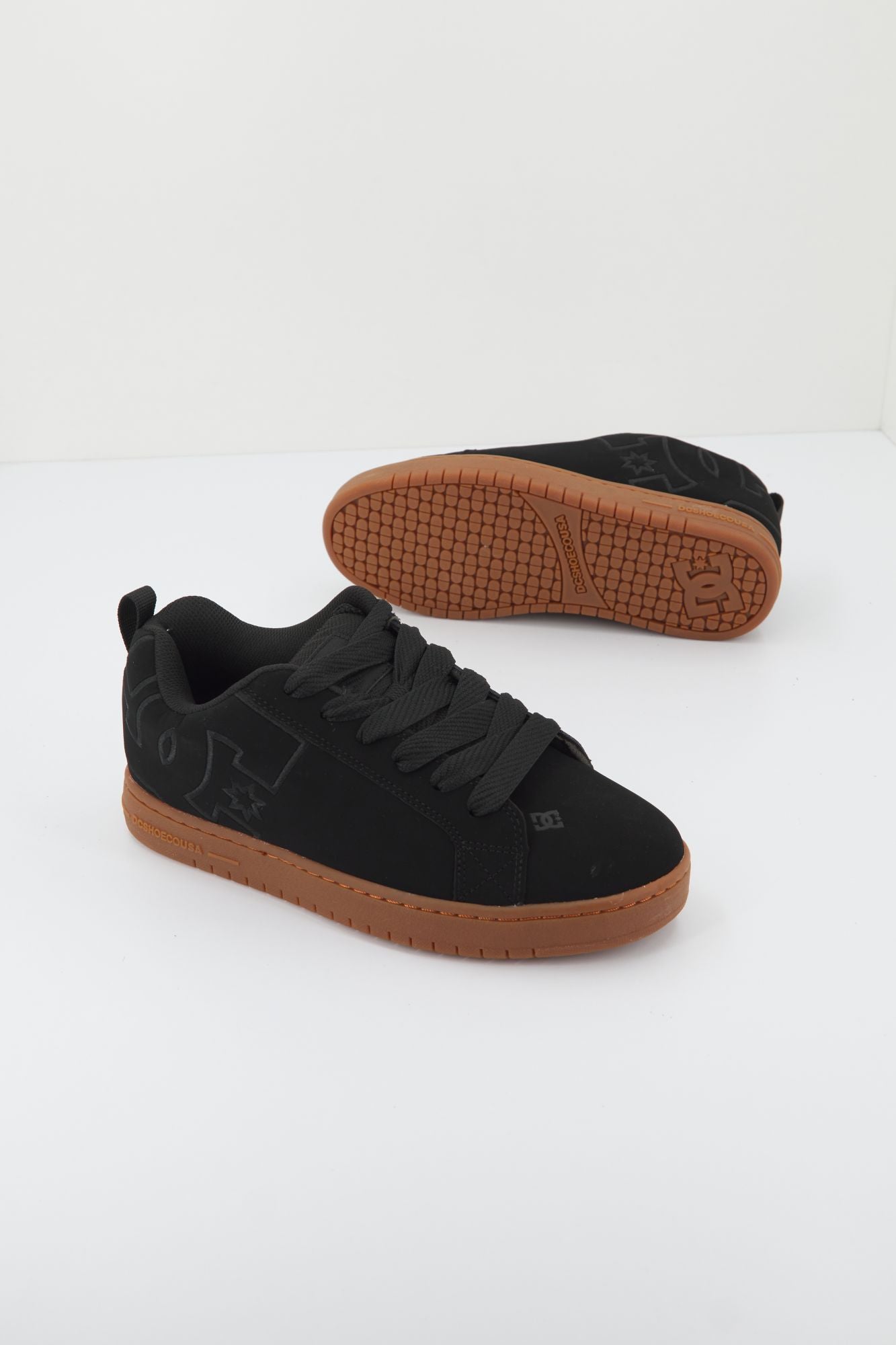 DC COURT GRAFFIK en color NEGRO (4)