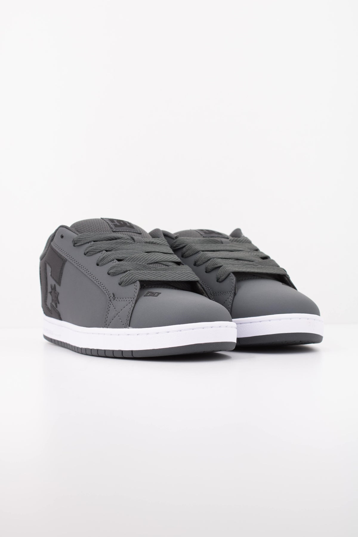 DC 300529DC COURT GRAFFIK en color NEGRO (2)