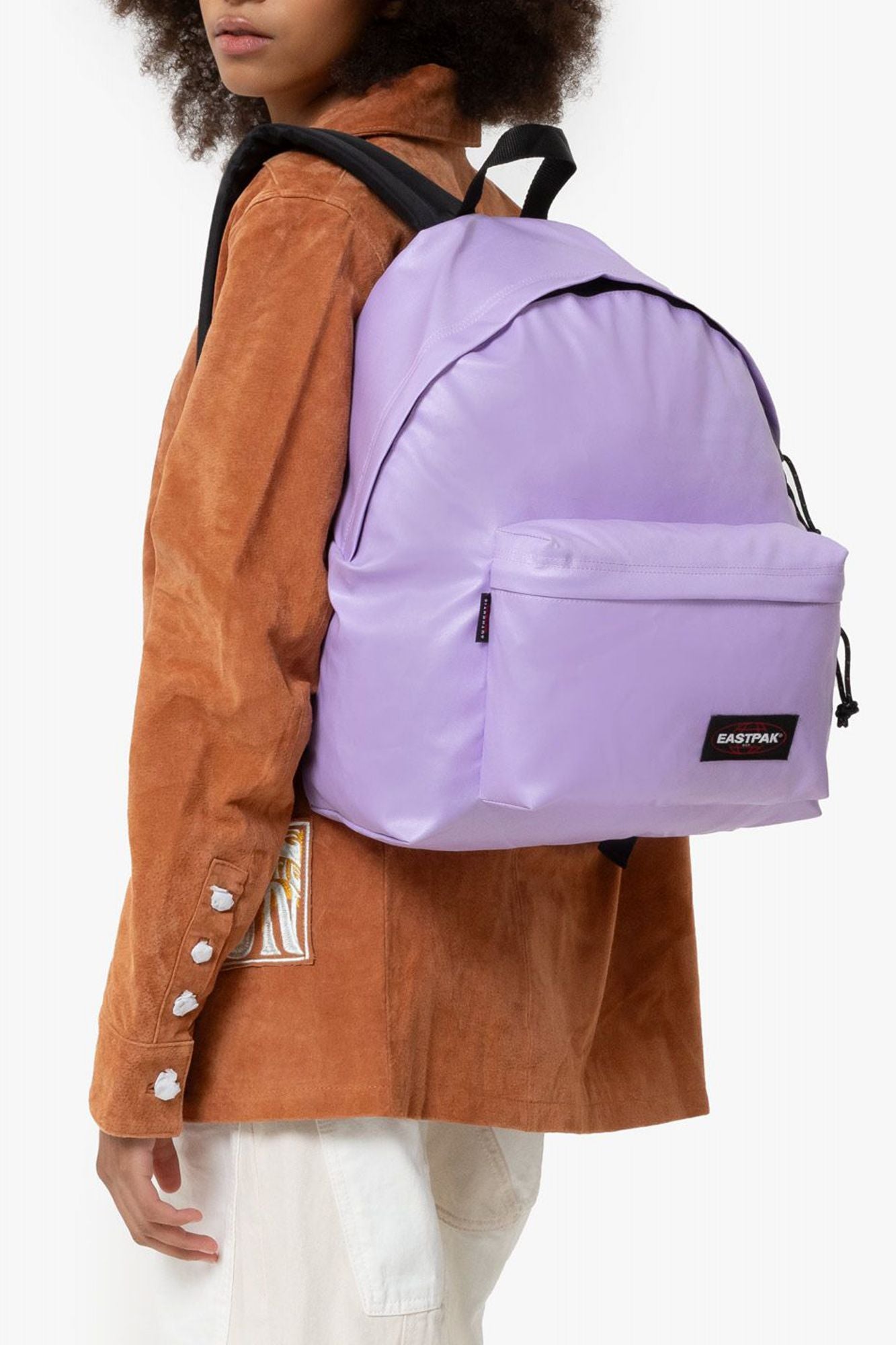 EASTPAK PADDED PAK'R GLOSSY en color VIOLETA (2)