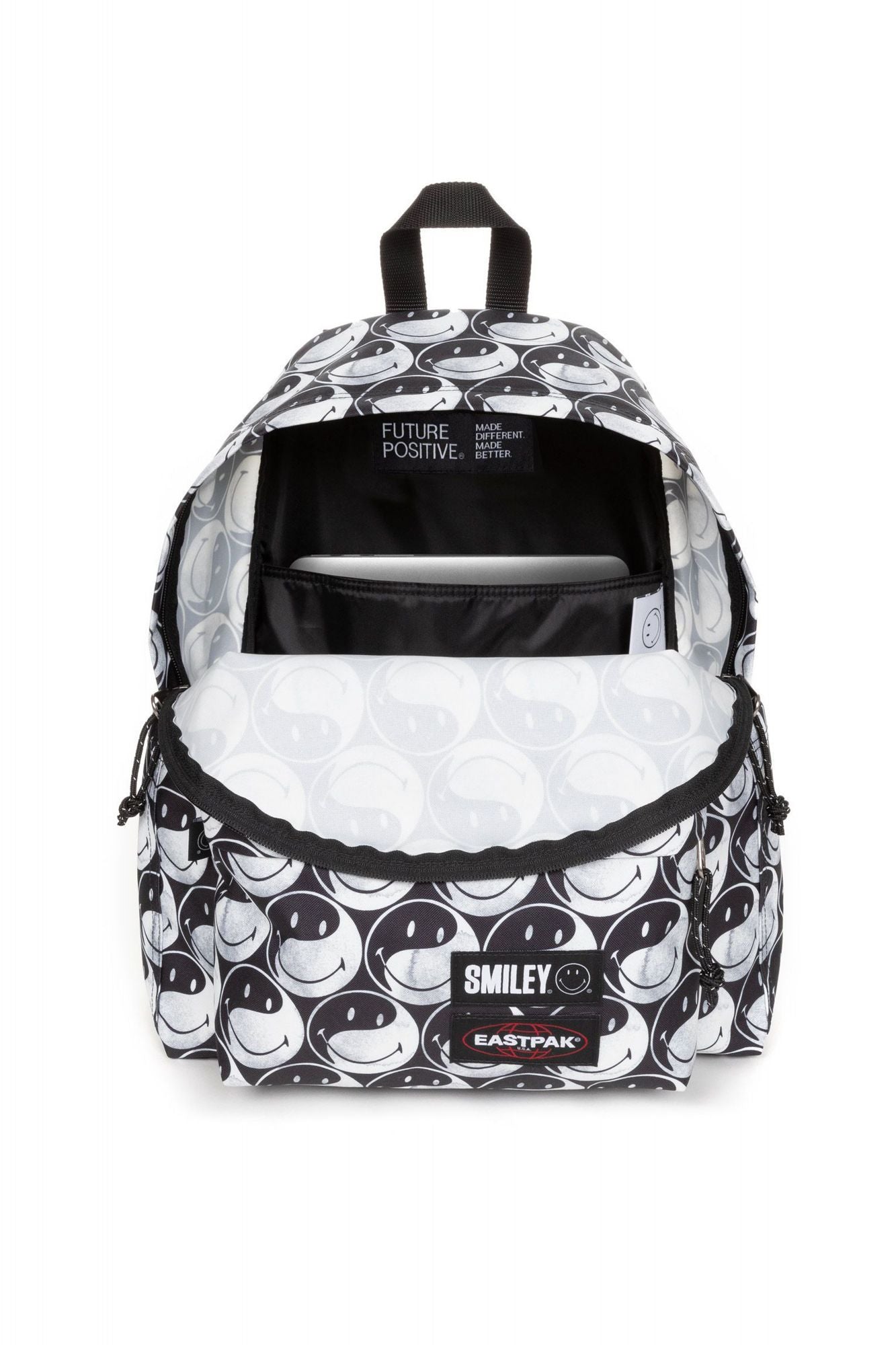 EASTPAK DAY PAK'R en color NEGRO (3)