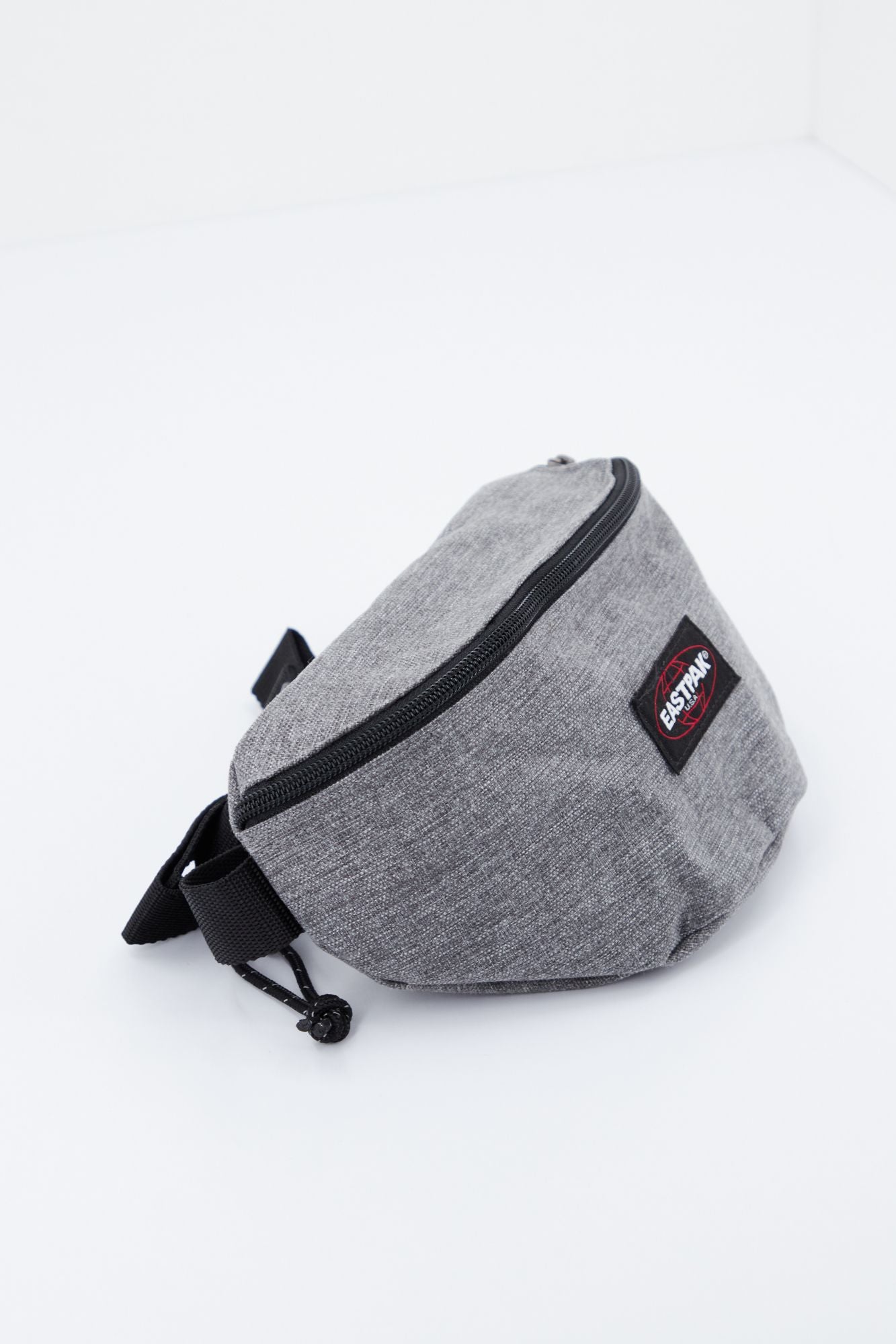 EASTPAK EK074363 en color GRIS (2)