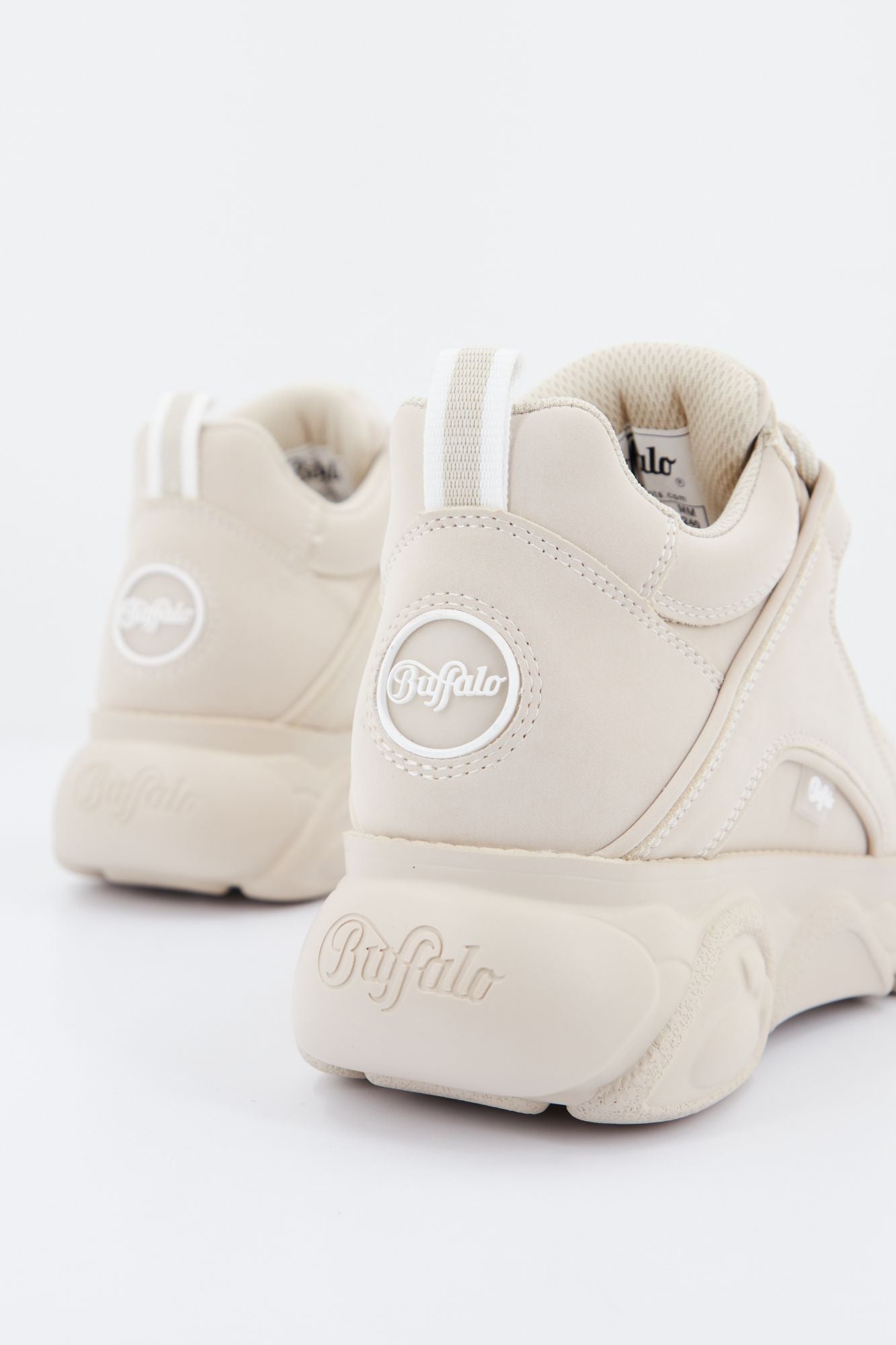 BUFFALO CLD CORIN VEGAN en color BEIS (3)