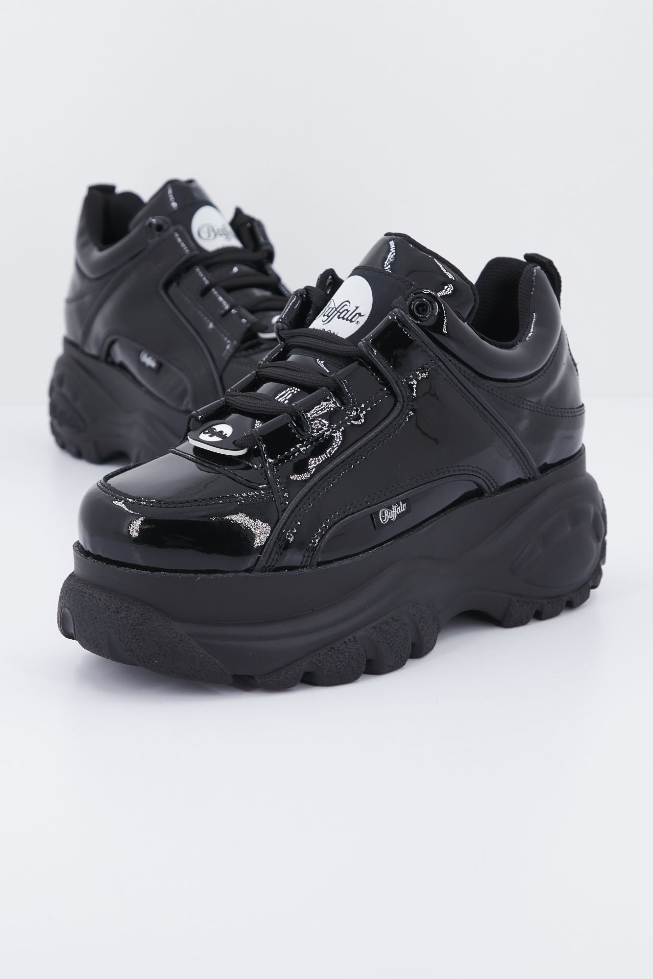 BUFFALO 1533234 1339 14 en color NEGRO (1)