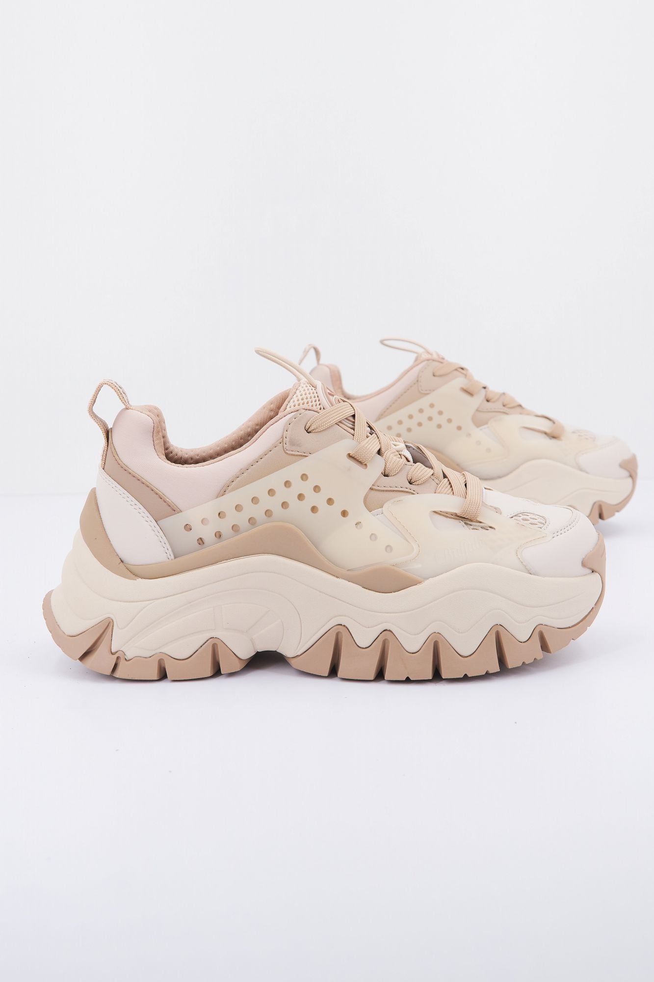 BUFFALO TRAIL ONE VEGAN en color BEIS (1)