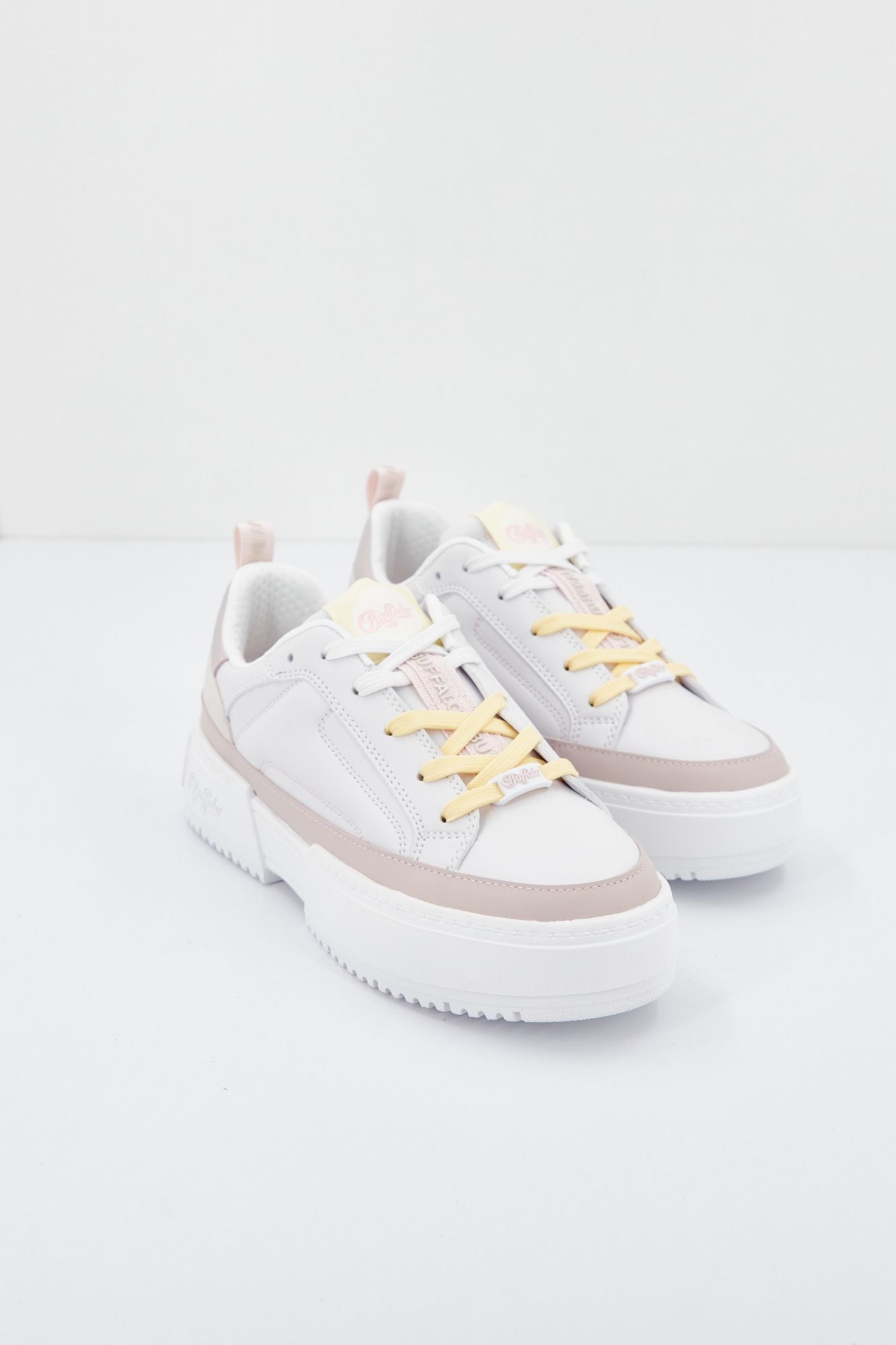 BUFFALO RSE FOX LO en color BLANCO (1)