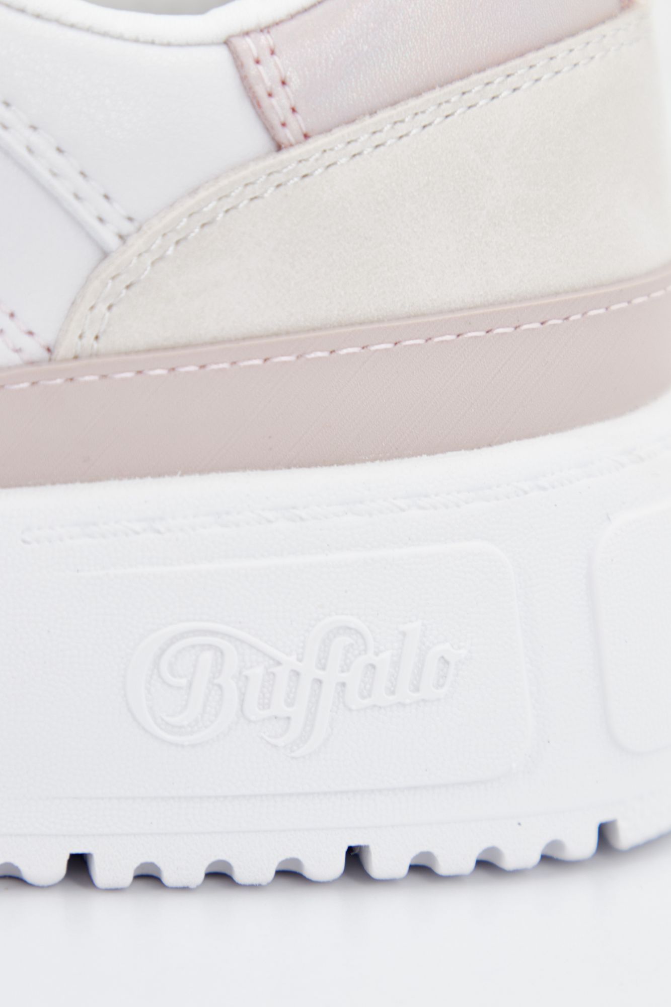 BUFFALO RSE FOX LO en color BLANCO (4)