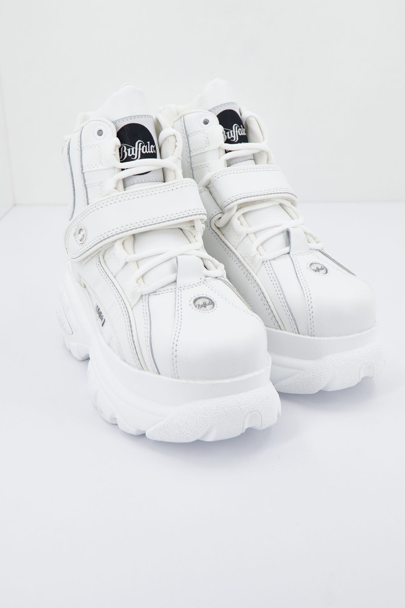 BUFFALO 1534107 1348 14 en color BLANCO (3)