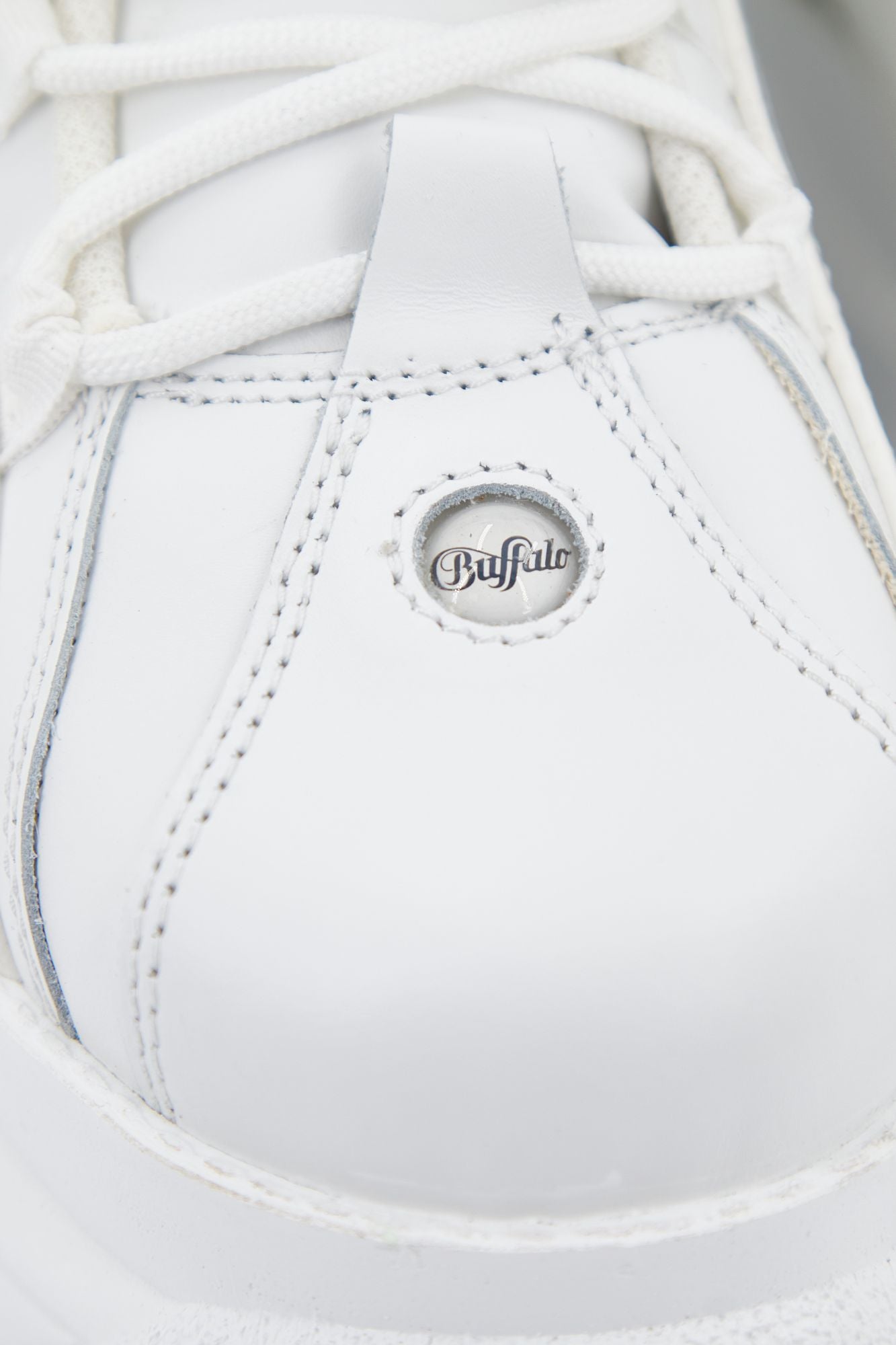 BUFFALO 1534107 1348 14 en color BLANCO (4)