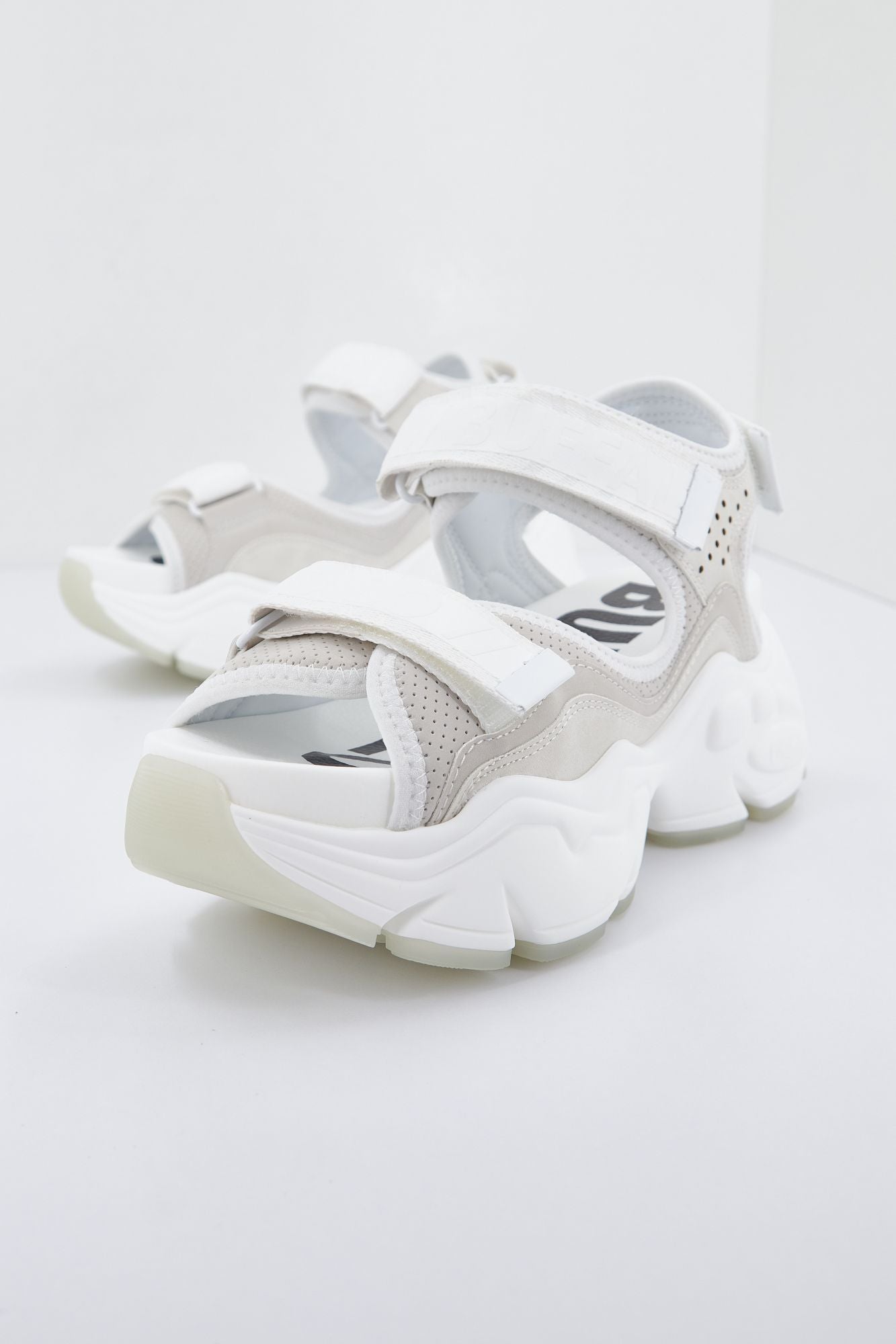 BUFFALO BINARY 0 en color BLANCO (1)