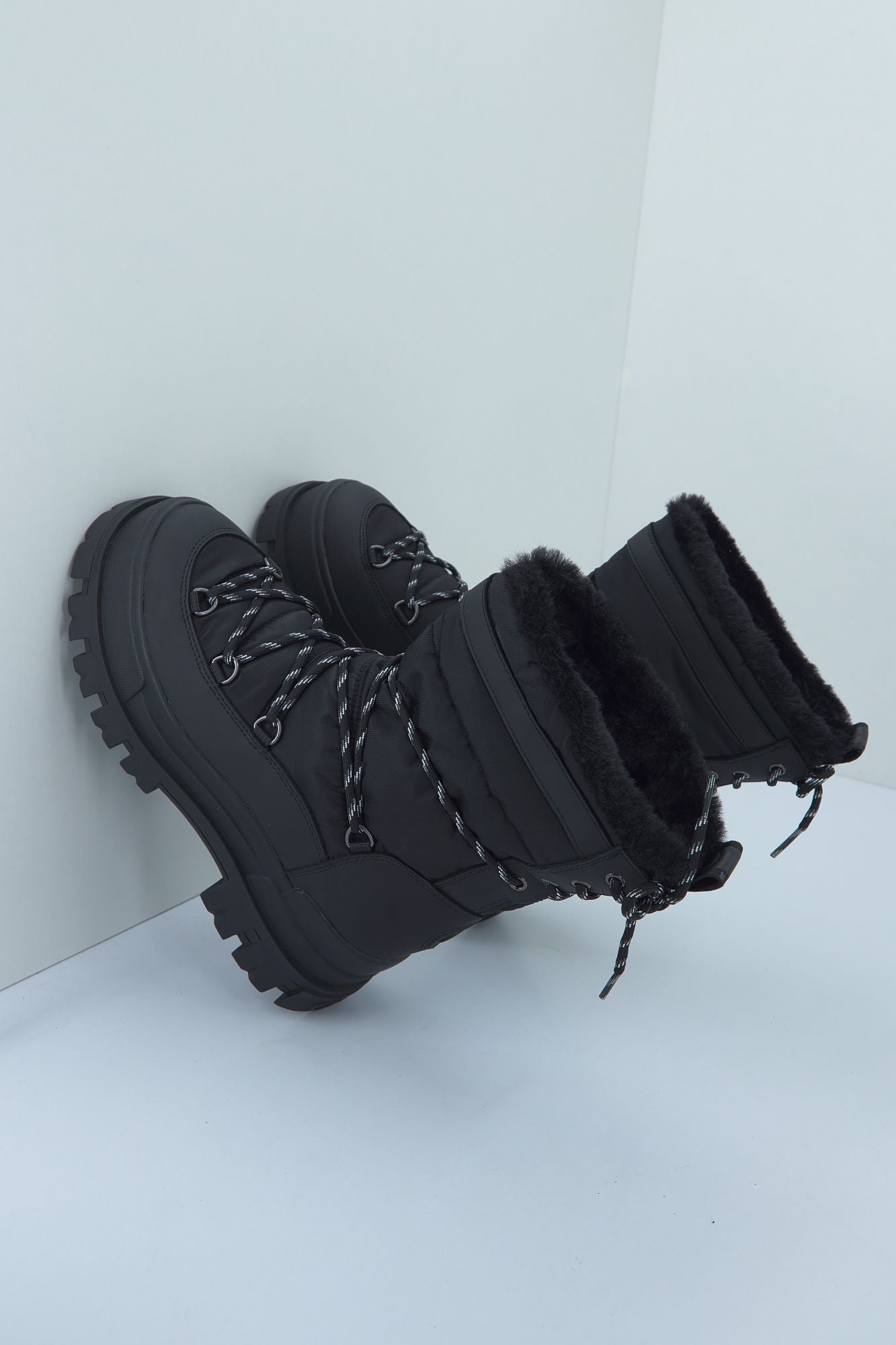 BUFFALO ASPHA BLIZZARD WARM en color NEGRO (4)