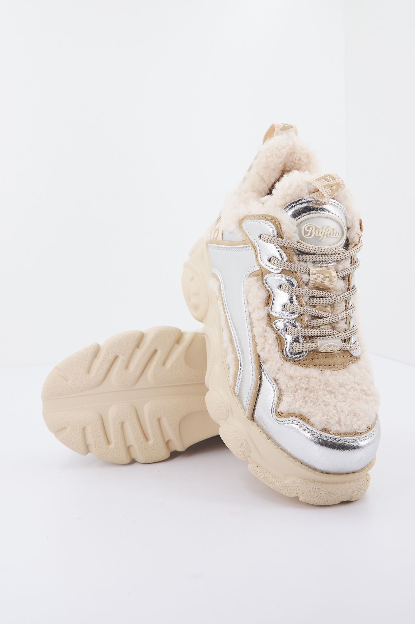 BUFFALO CLD CHAI WARM en color PLATA (3)