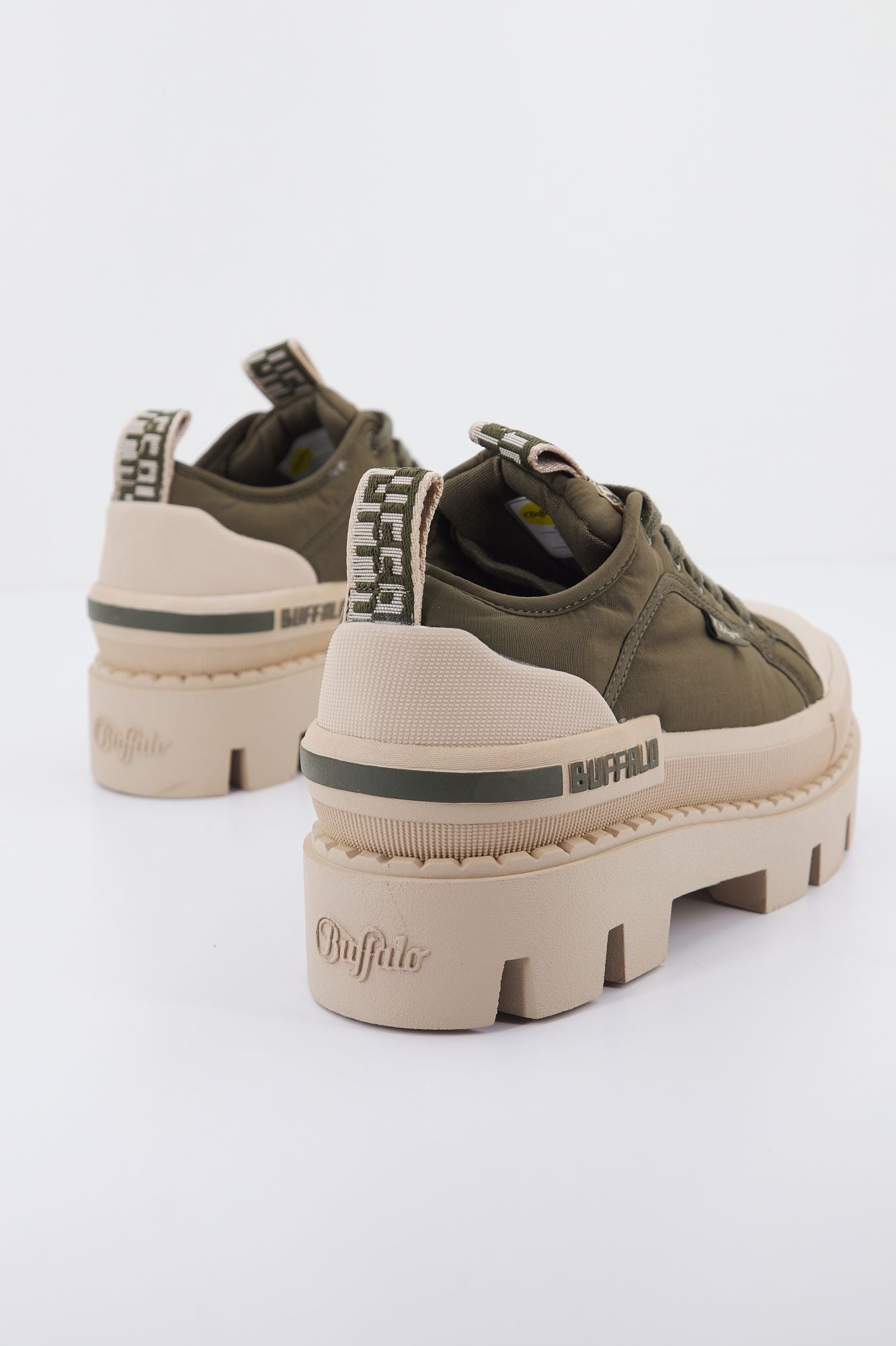 BUFFALO RAVEN LO en color VERDE (2)