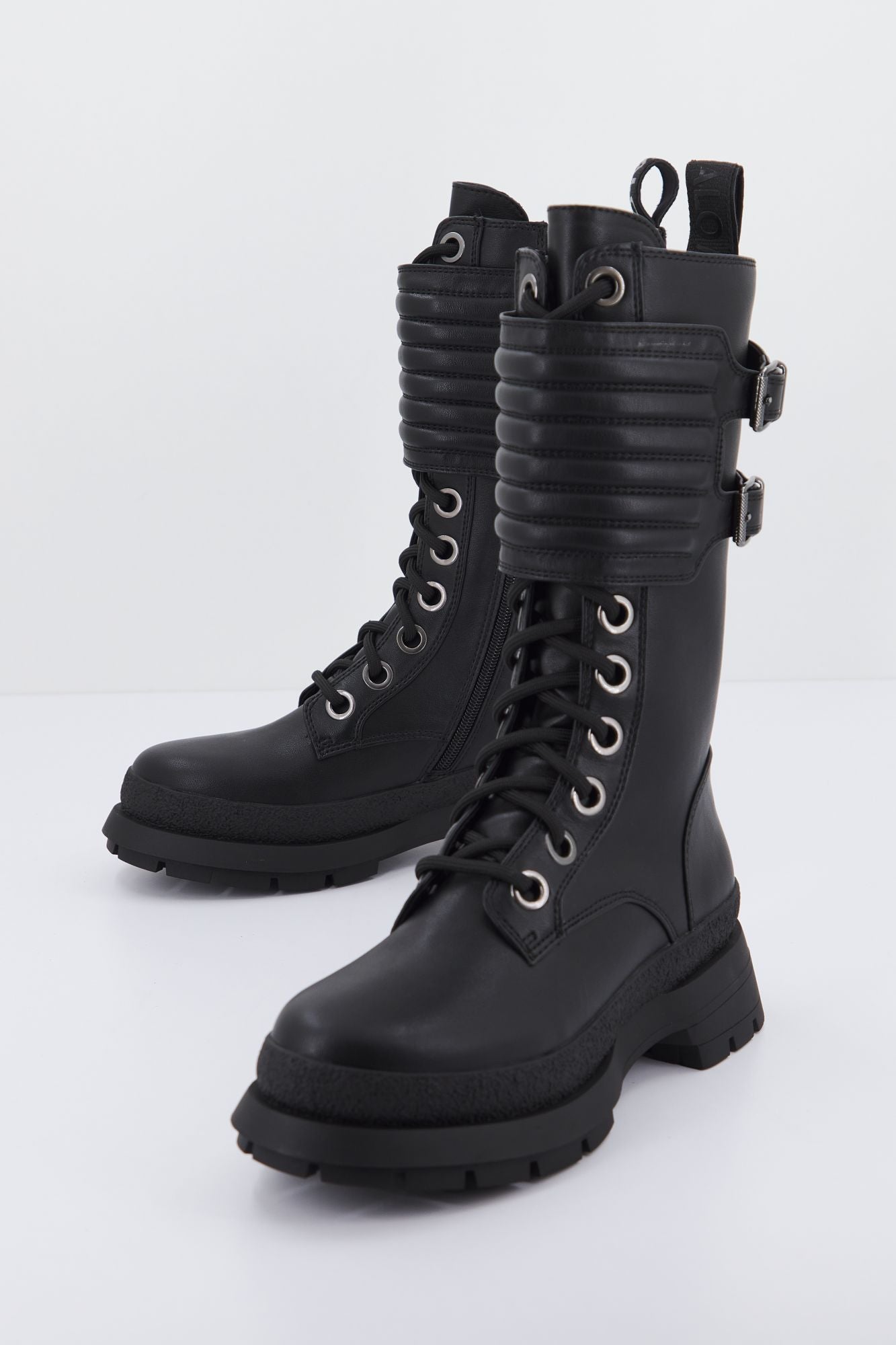 BUFFALO SLOANE en color NEGRO (2)