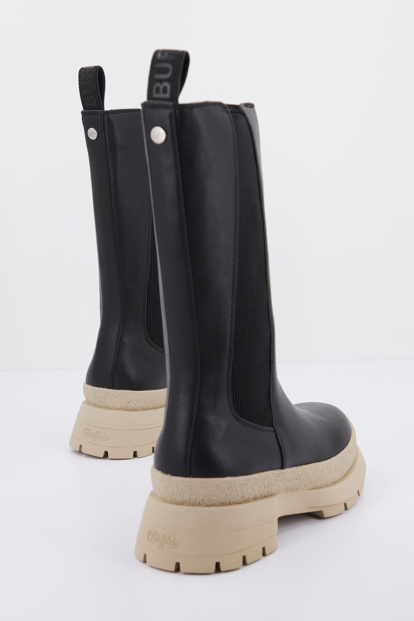 BUFFALO SVEJA en color NEGRO (3)