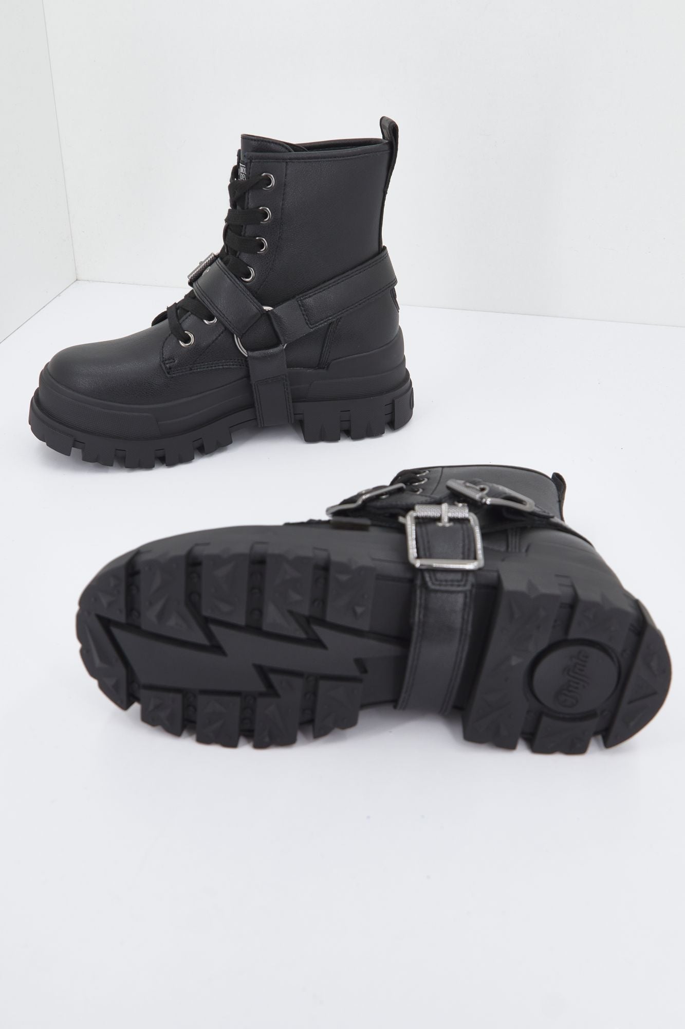 BUFFALO ASPHA BIKER en color NEGRO (3)