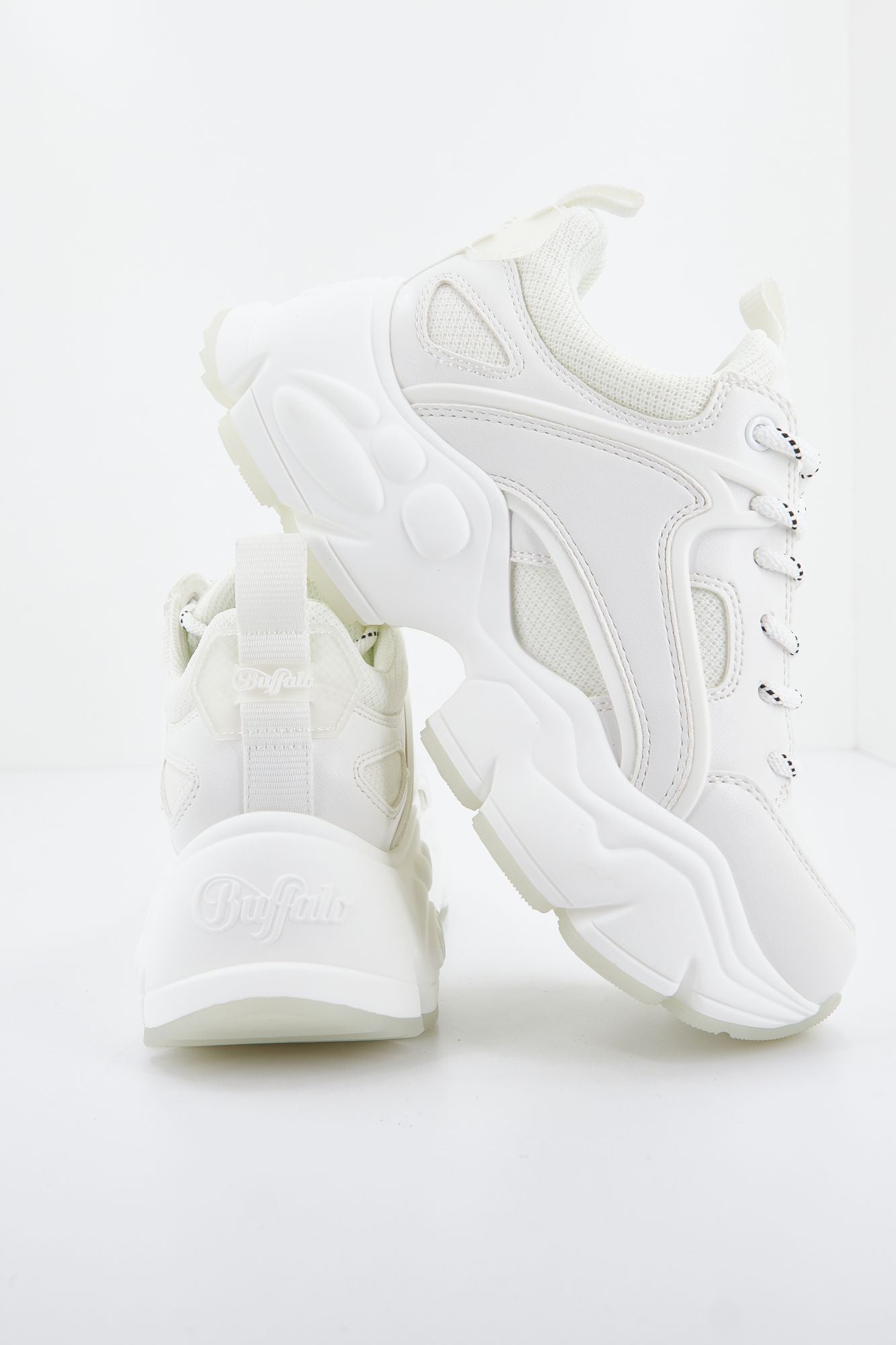 BUFFALO BINARY C en color BLANCO (3)