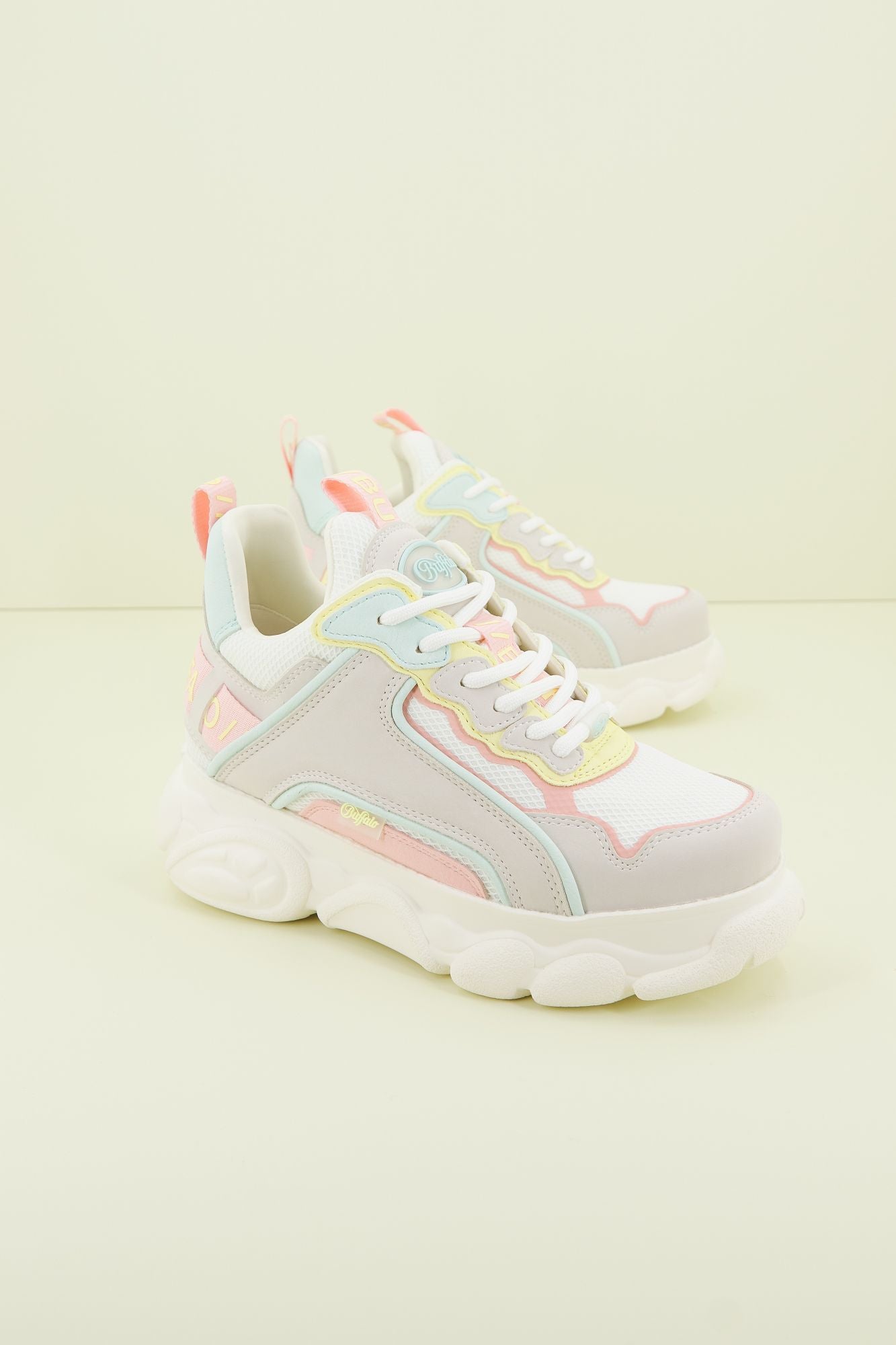 BUFFALO CLD CHAI en color BEIS (2)