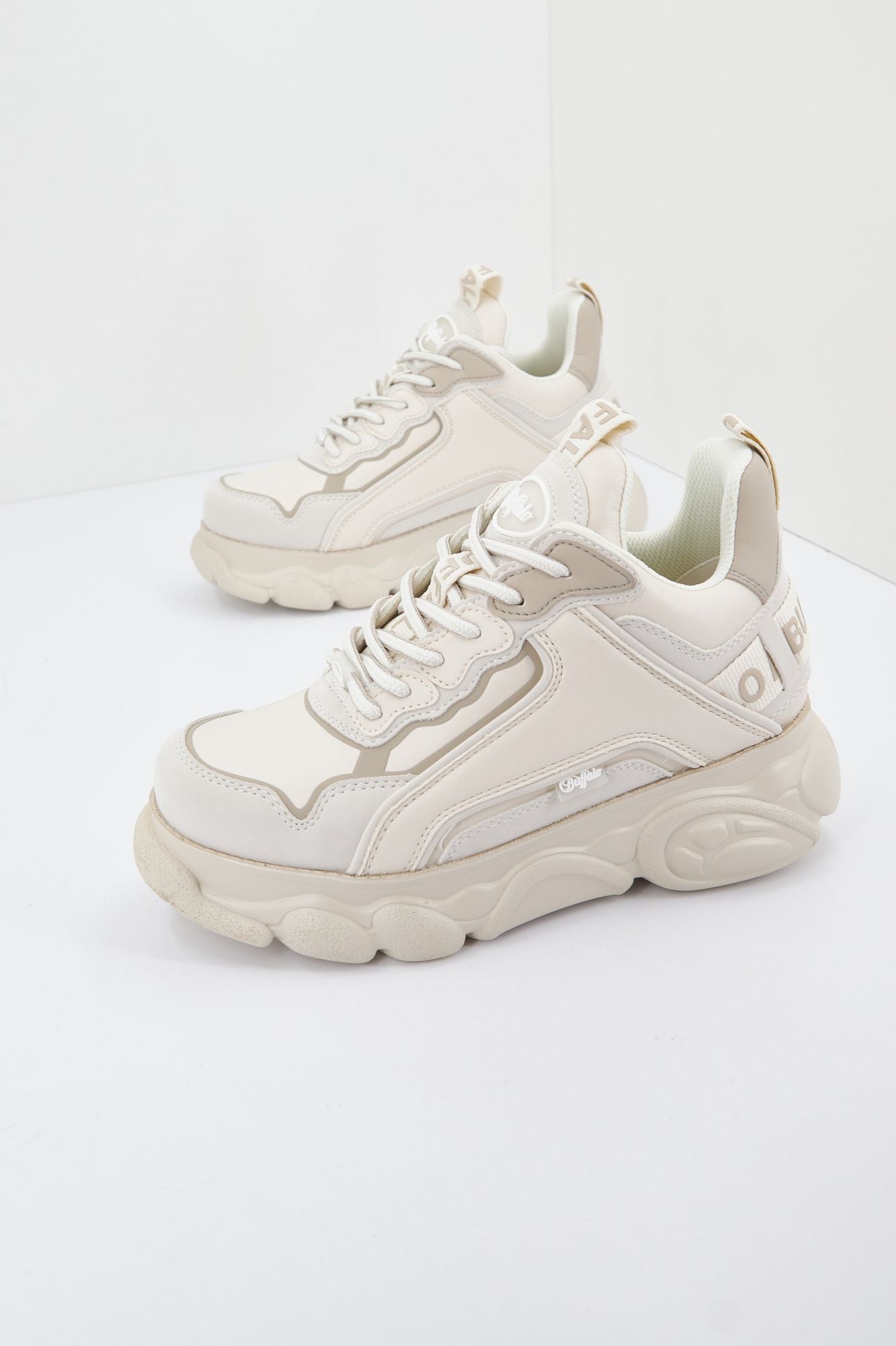 BUFFALO CLD CHAI en color BEIS (1)