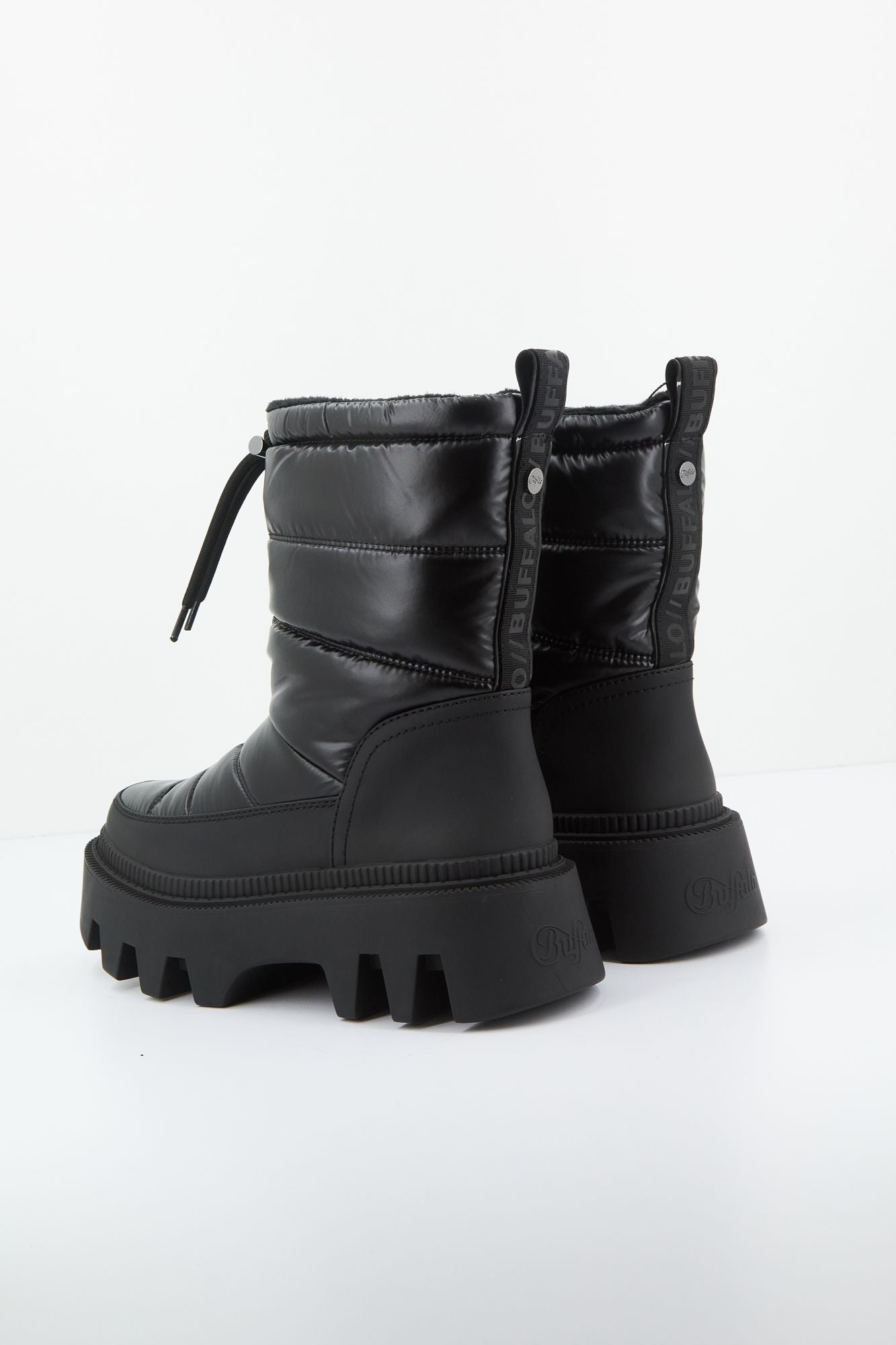 BUFFALO FLORA PUFFER BOOT en color NEGRO (4)