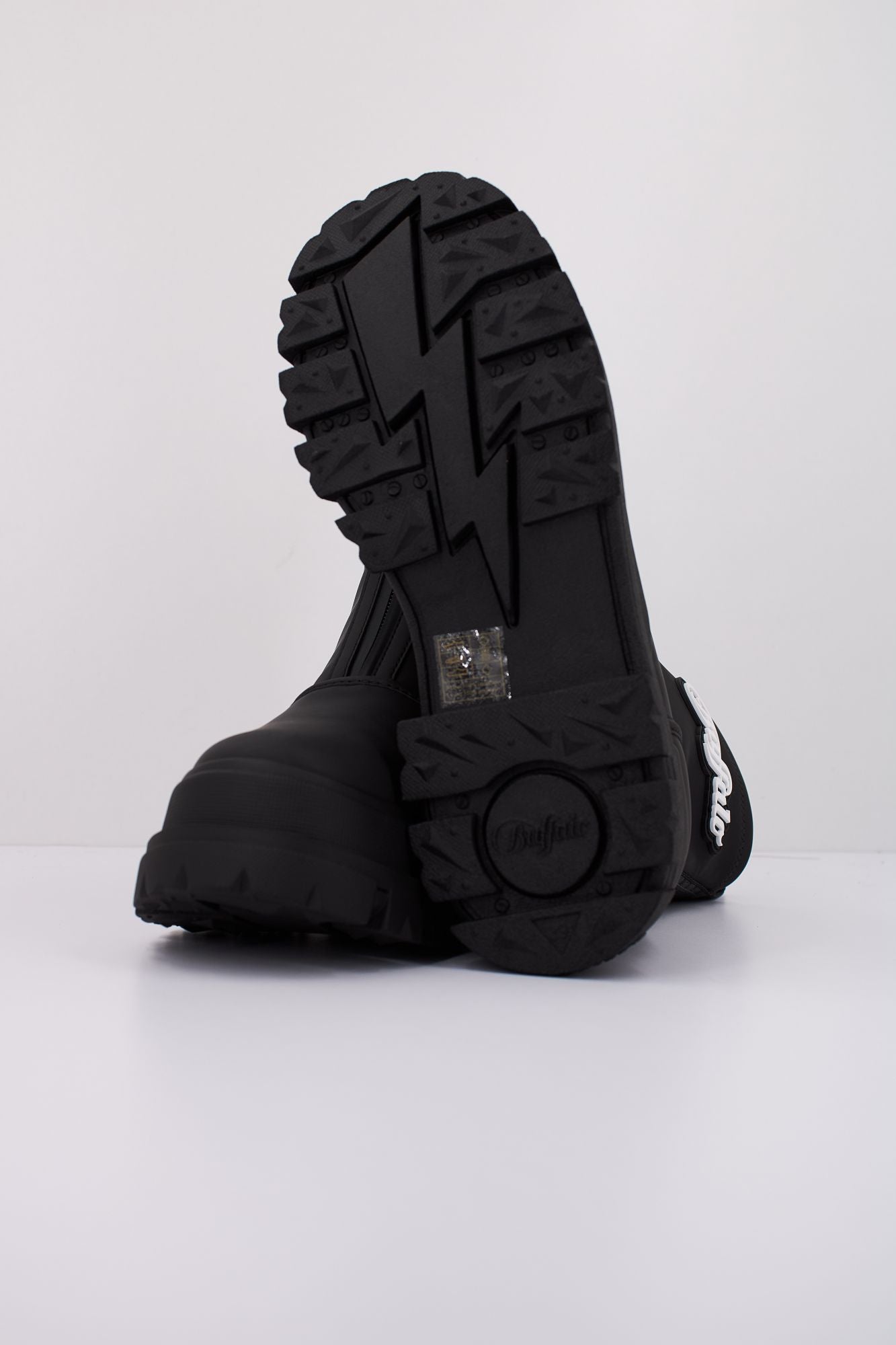 BUFFALO ASPHA RAIN ZIP en color NEGRO (5)