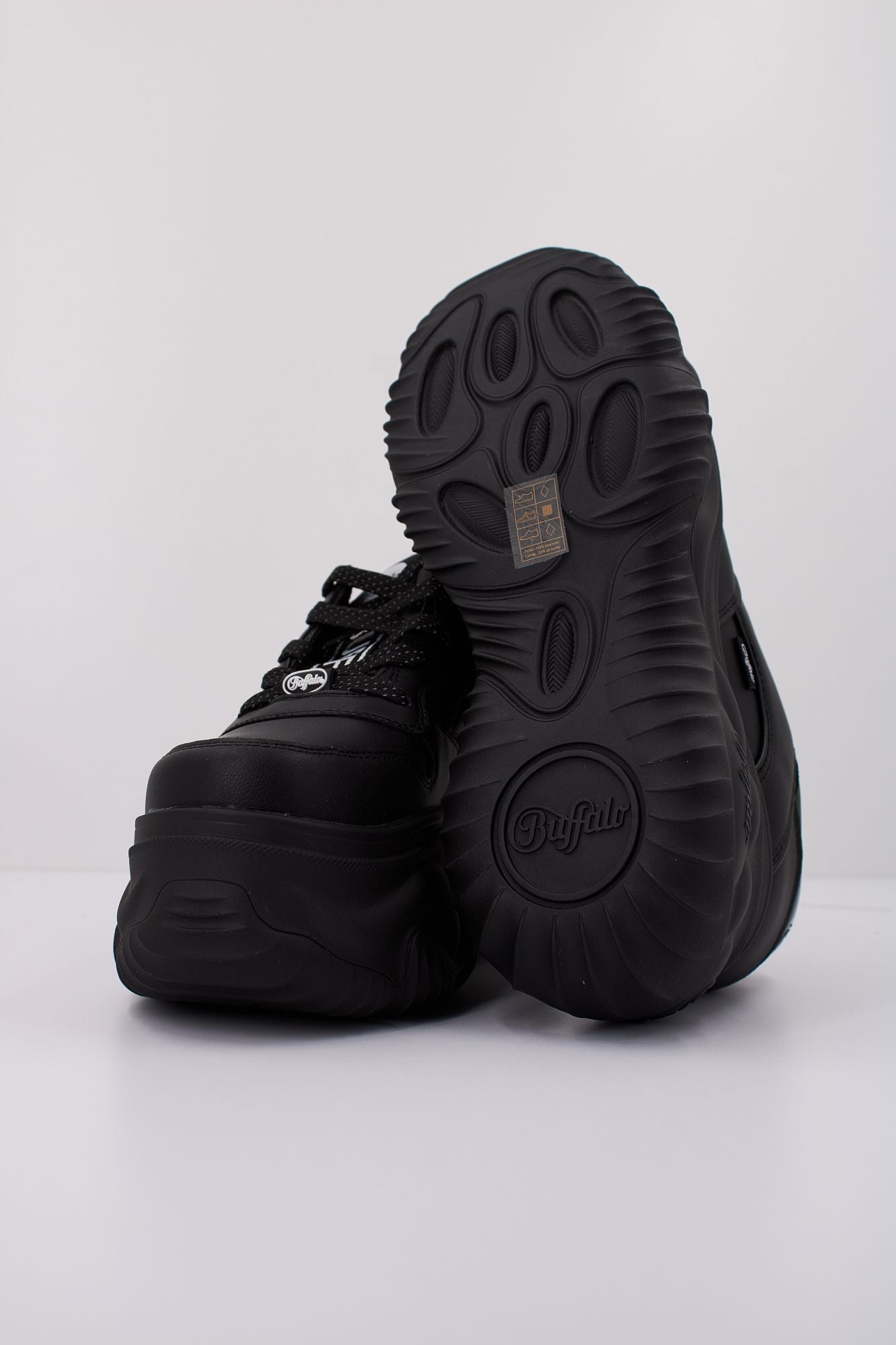 BUFFALO BLADER ONE en color NEGRO (5)