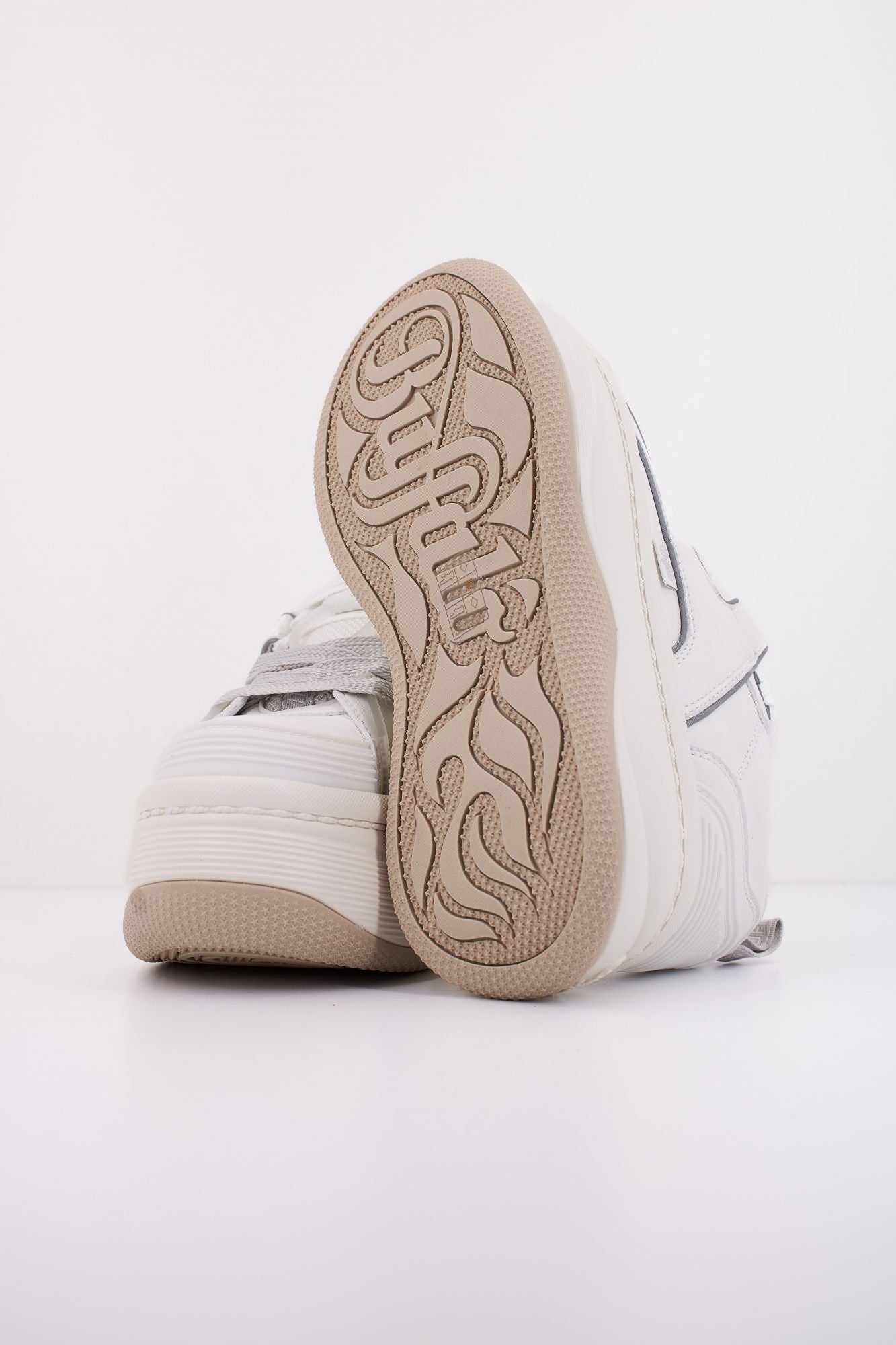 BUFFALO ORCUS SK8 en color BLANCO (5)