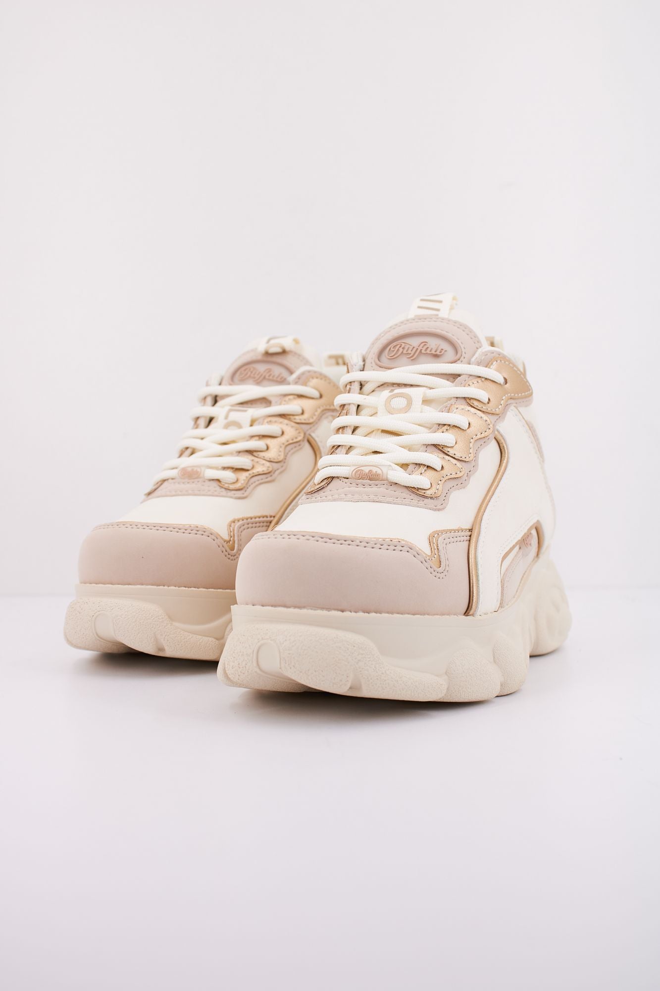 BUFFALO CLD CHAI en color BEIS (2)