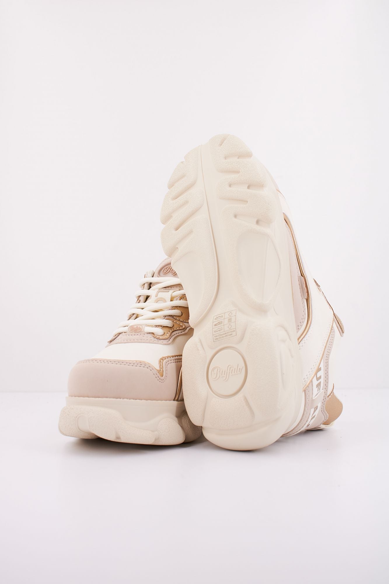 BUFFALO CLD CHAI en color BEIS (5)