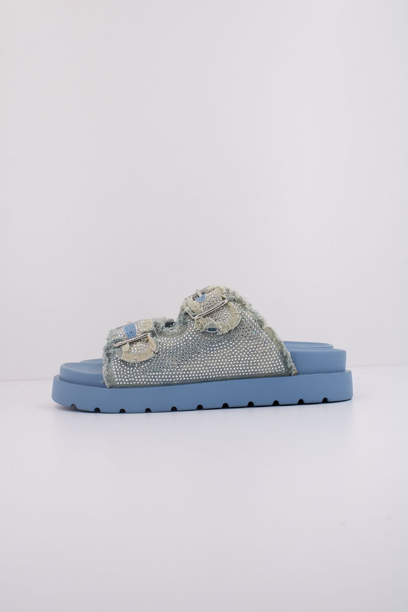 BUFFALO EVE ARI SPARK en color AZUL (1)