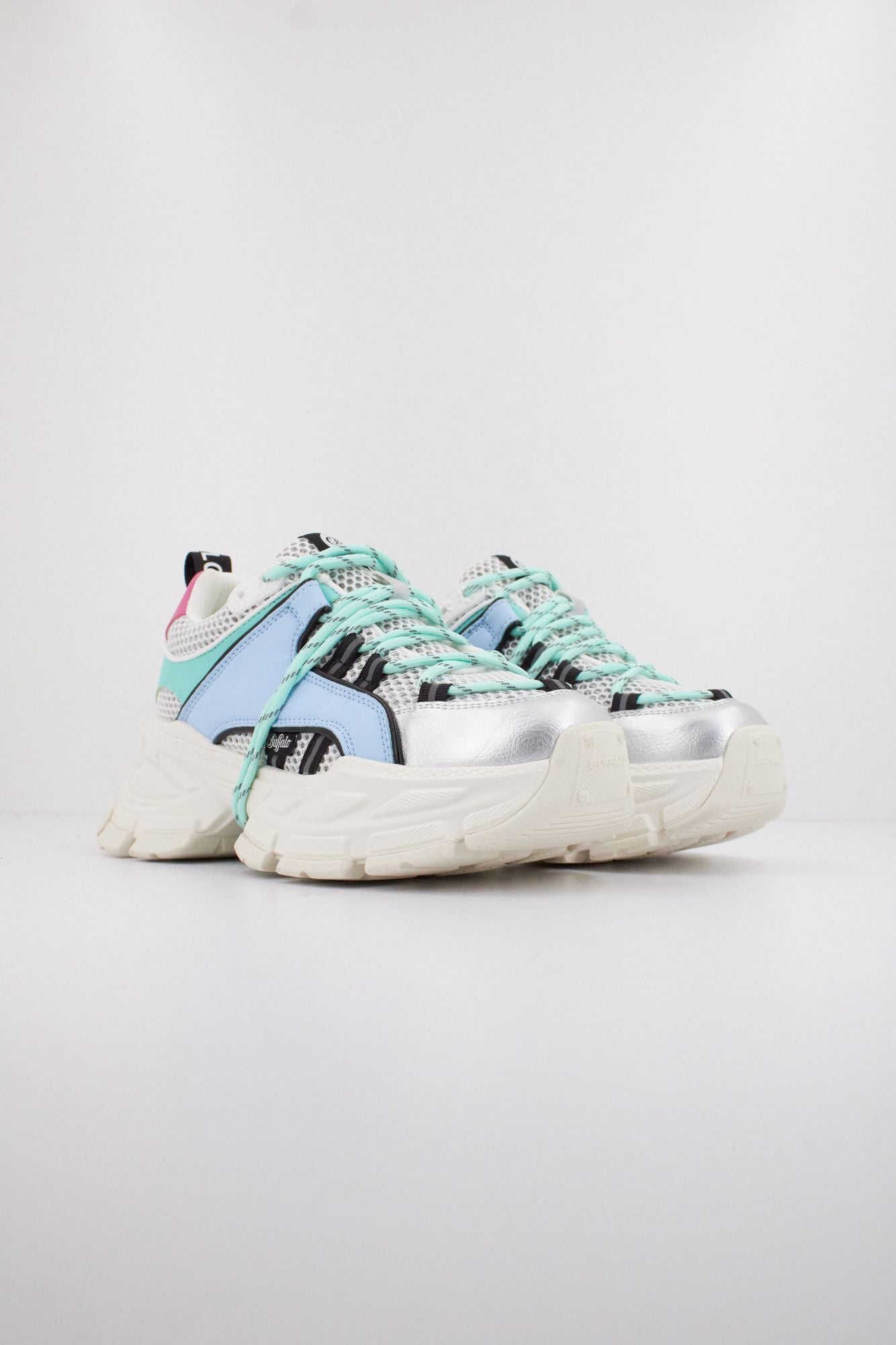 BUFFALO SATURN LACE en color BLANCO (2)