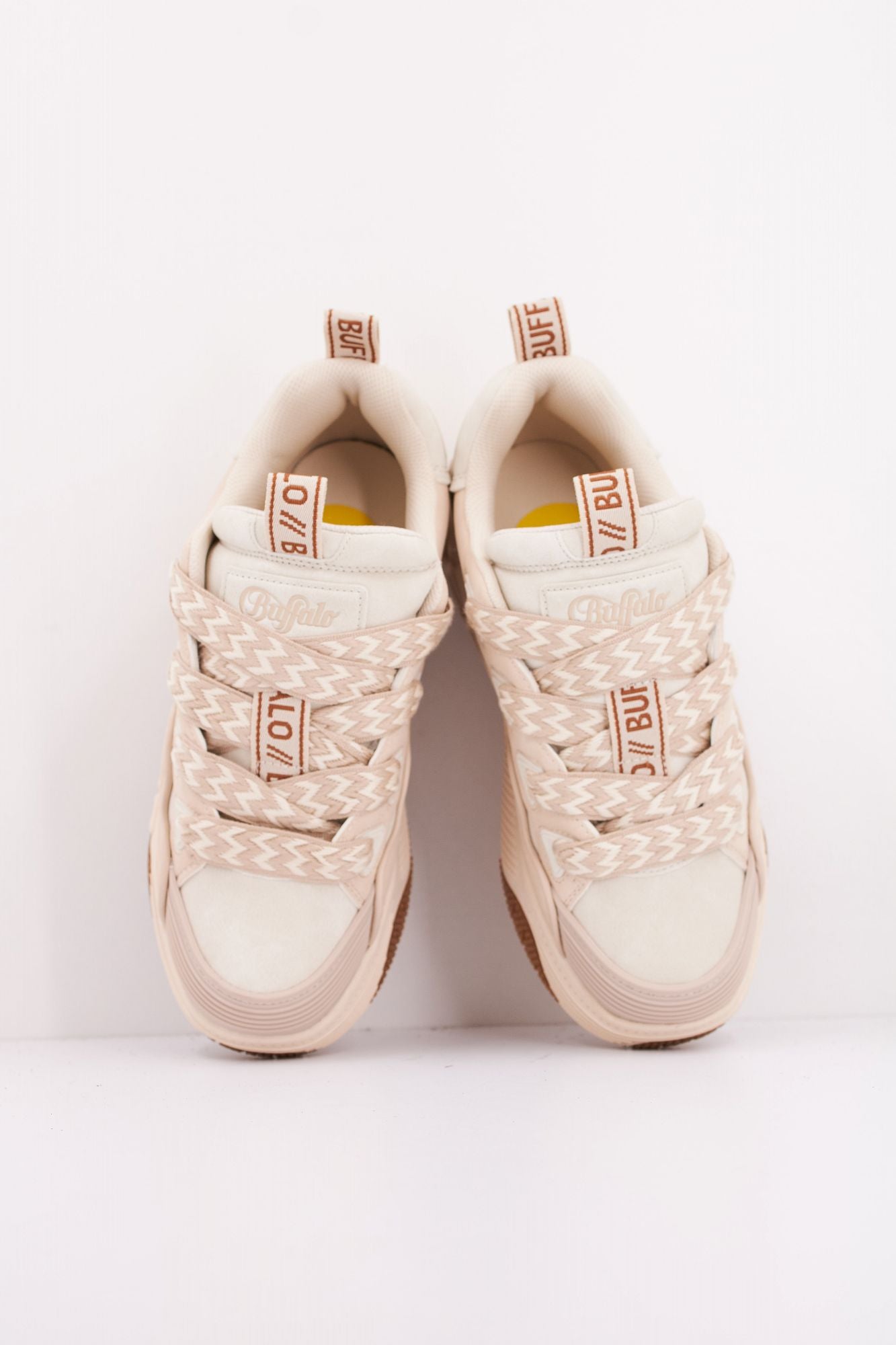 BUFFALO HERO SKATE en color MARRON CLARO (3)