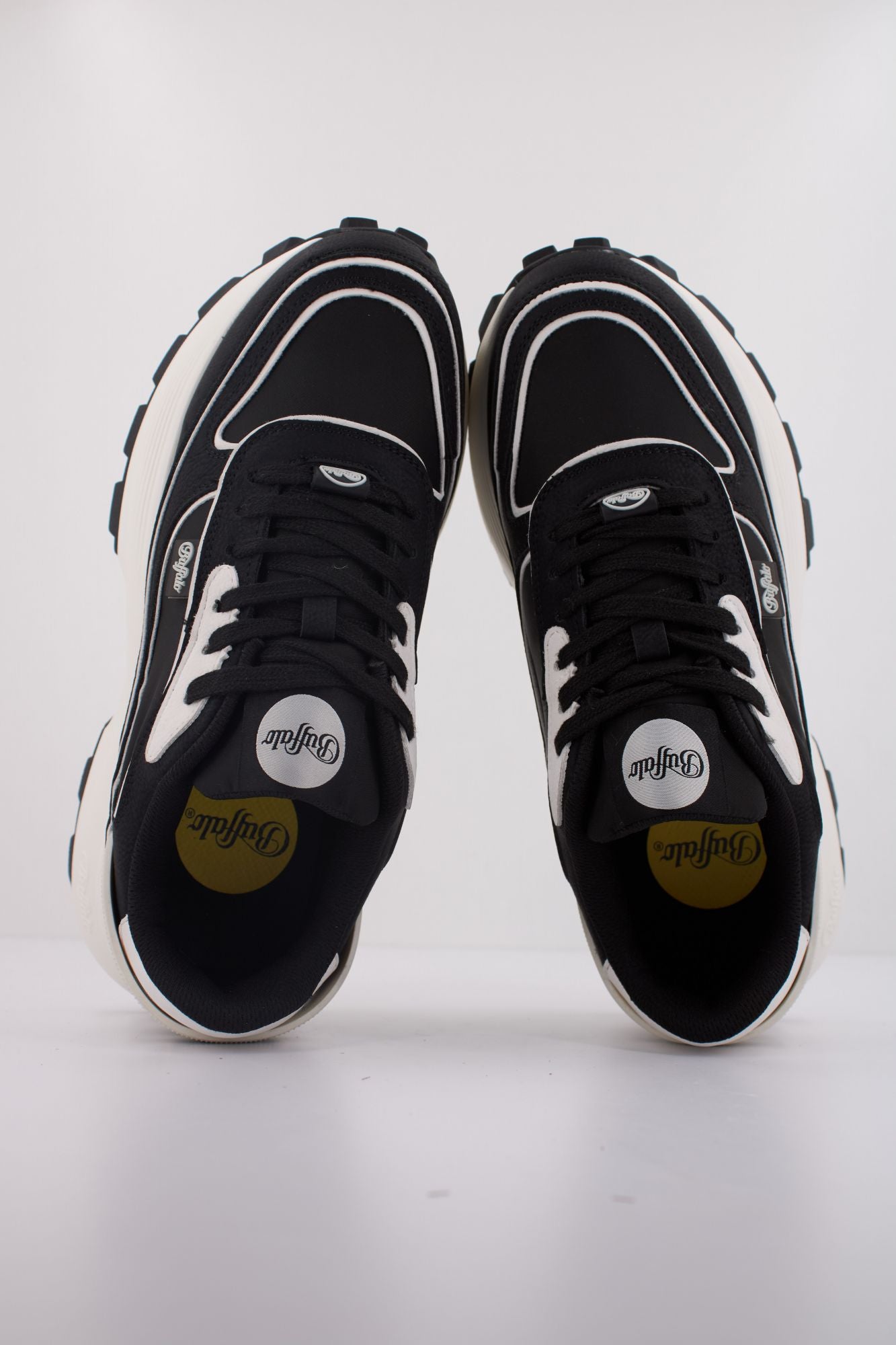 BUFFALO MANHATTEN ONE en color NEGRO (3)