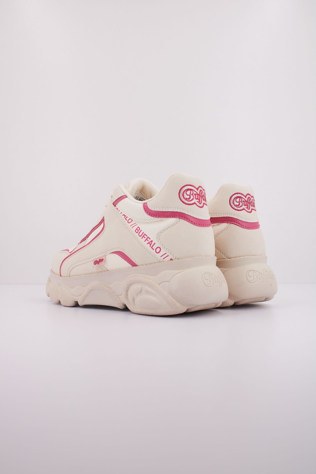 BUFFALO CLD ECHO en color BEIS (4)