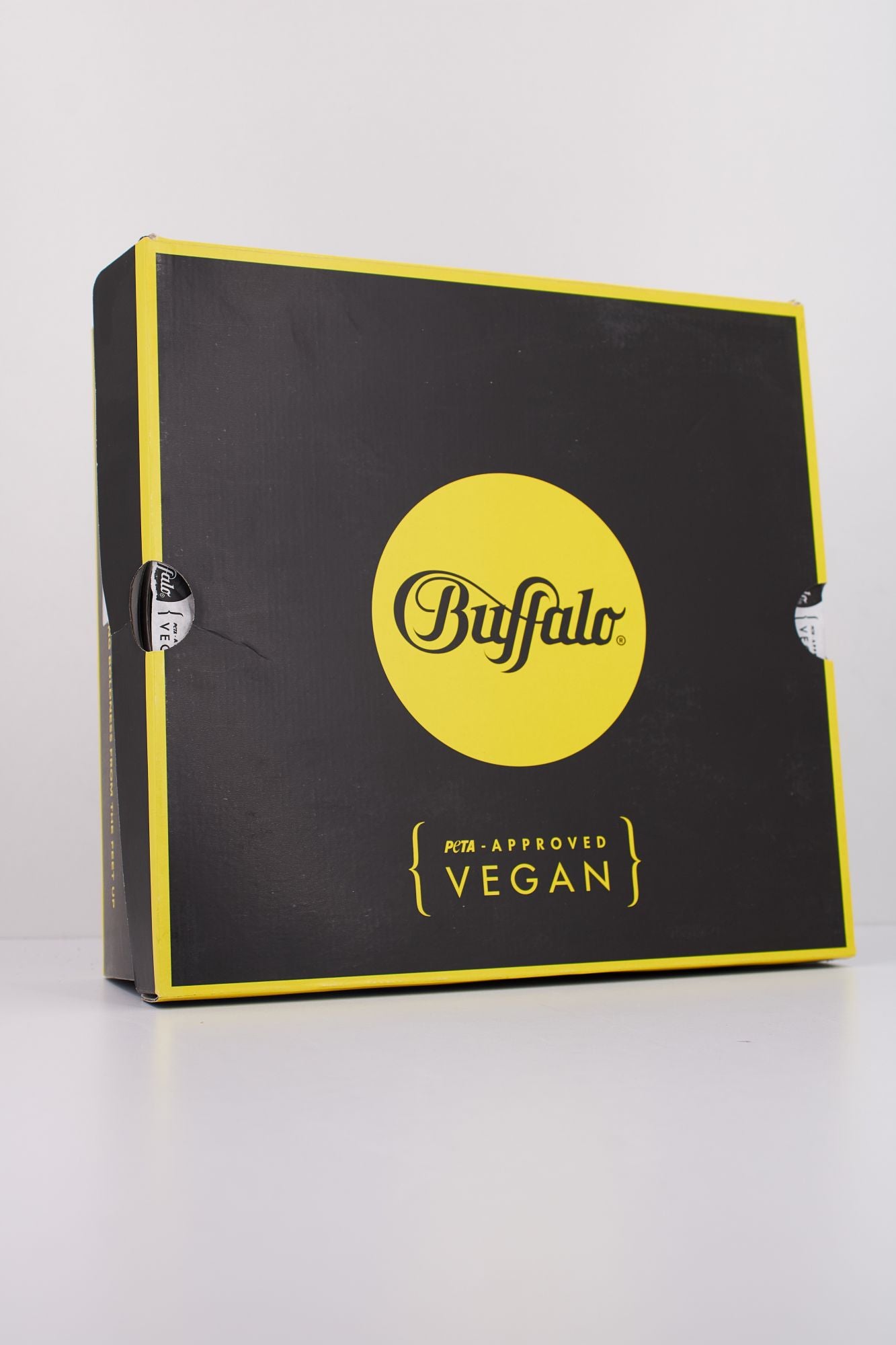 BUFFALO en color NEGRO (6)