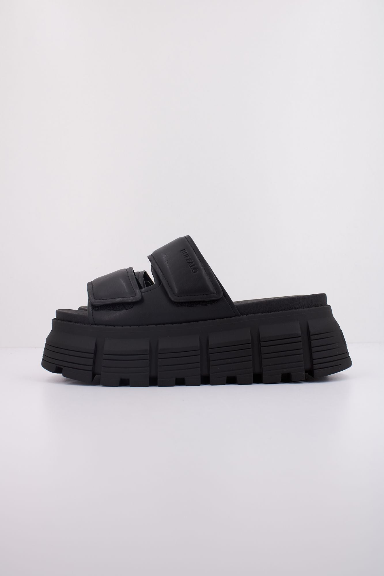 BUFFALO AVA VELARI en color NEGRO (1)