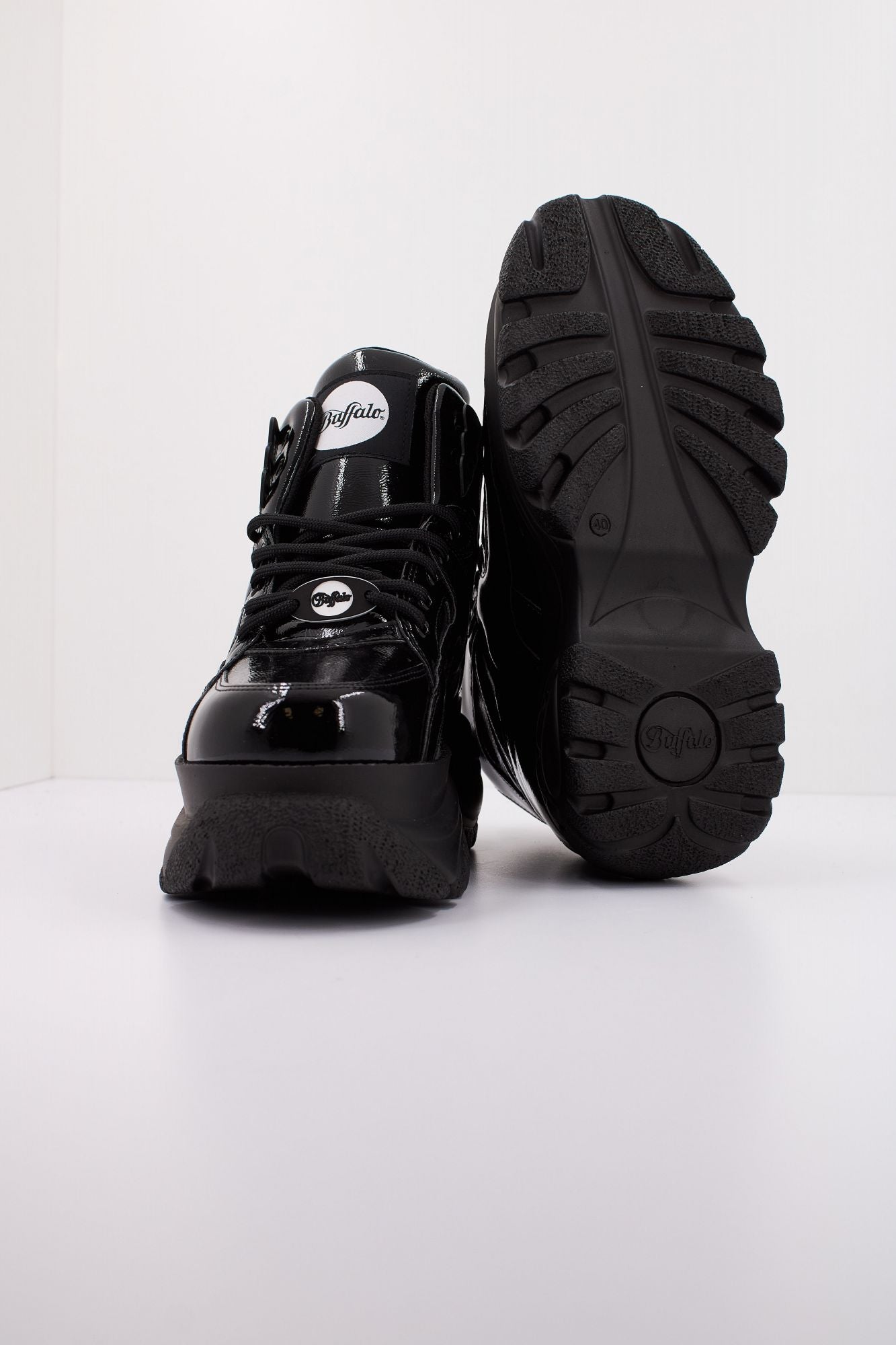 BUFFALO 1340-14 2.0 en color NEGRO (5)