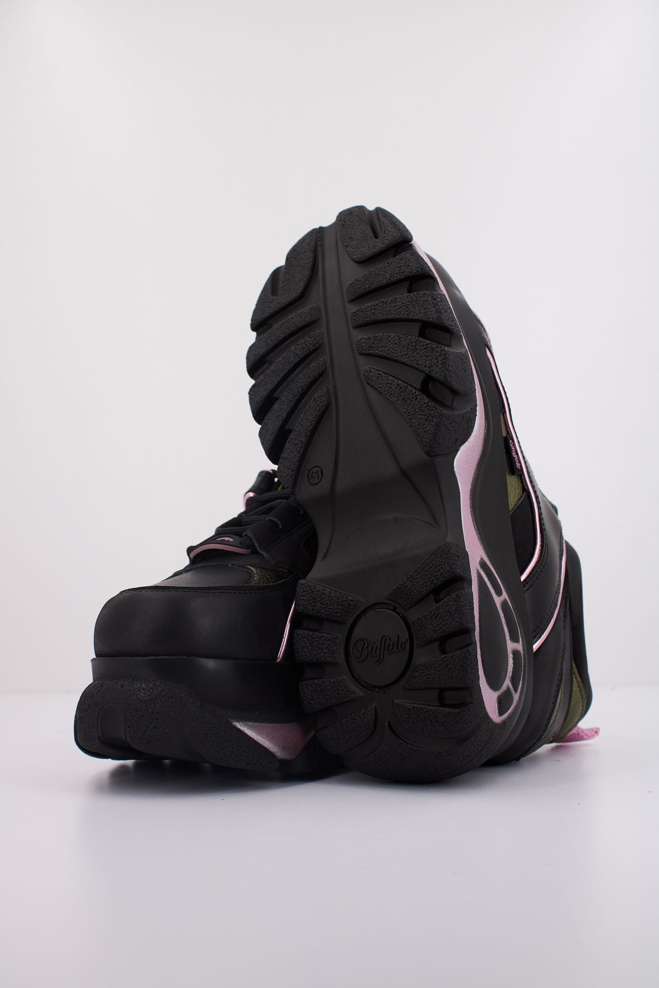 BUFFALO REV en color NEGRO (5)