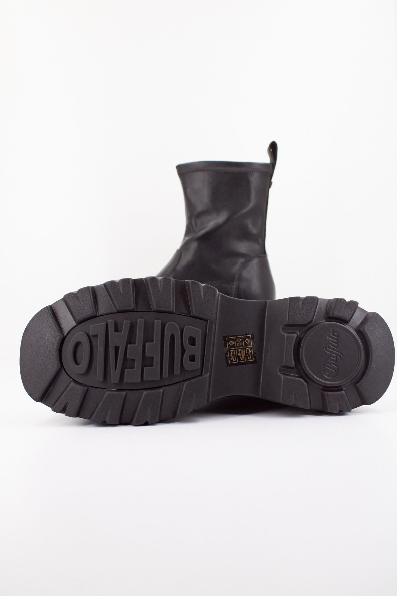 BUFFALO JUPITER SOCK BOOT en color NEGRO (5)