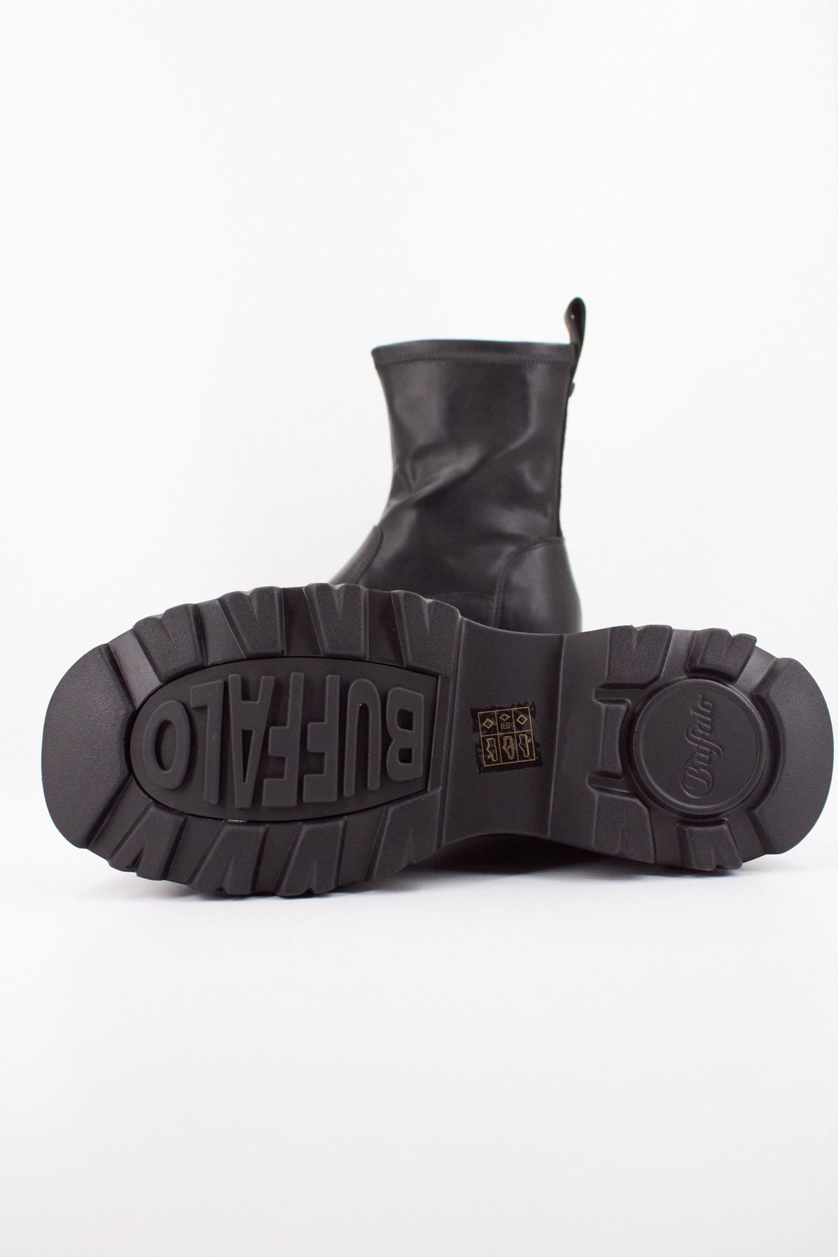 BUFFALO JUPITER SOCK BOOT en color NEGRO (5)