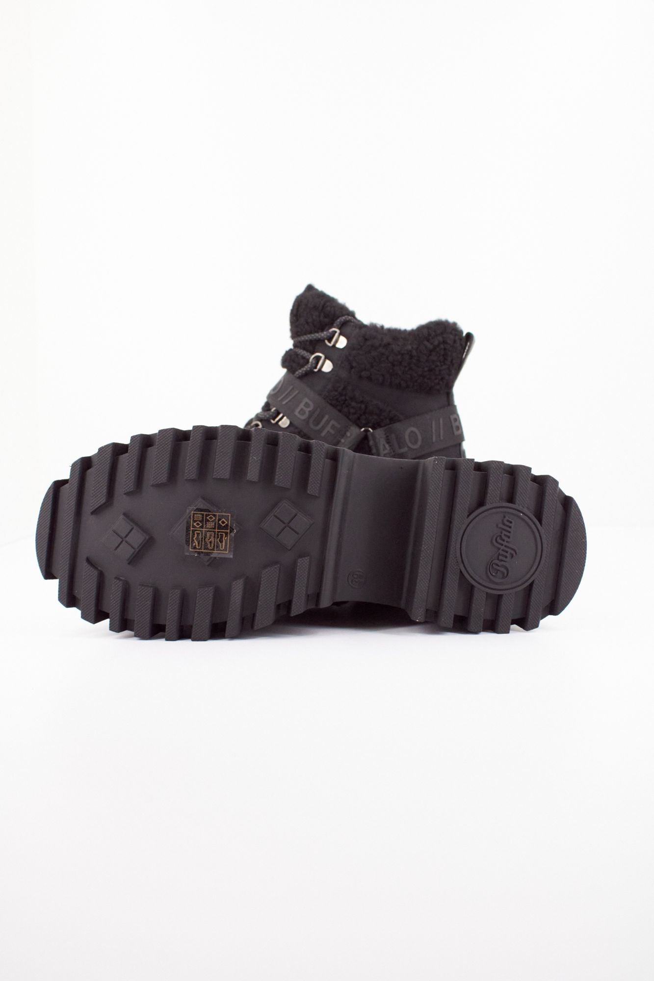 BUFFALO ASPEN COM MID WARM en color NEGRO (5)