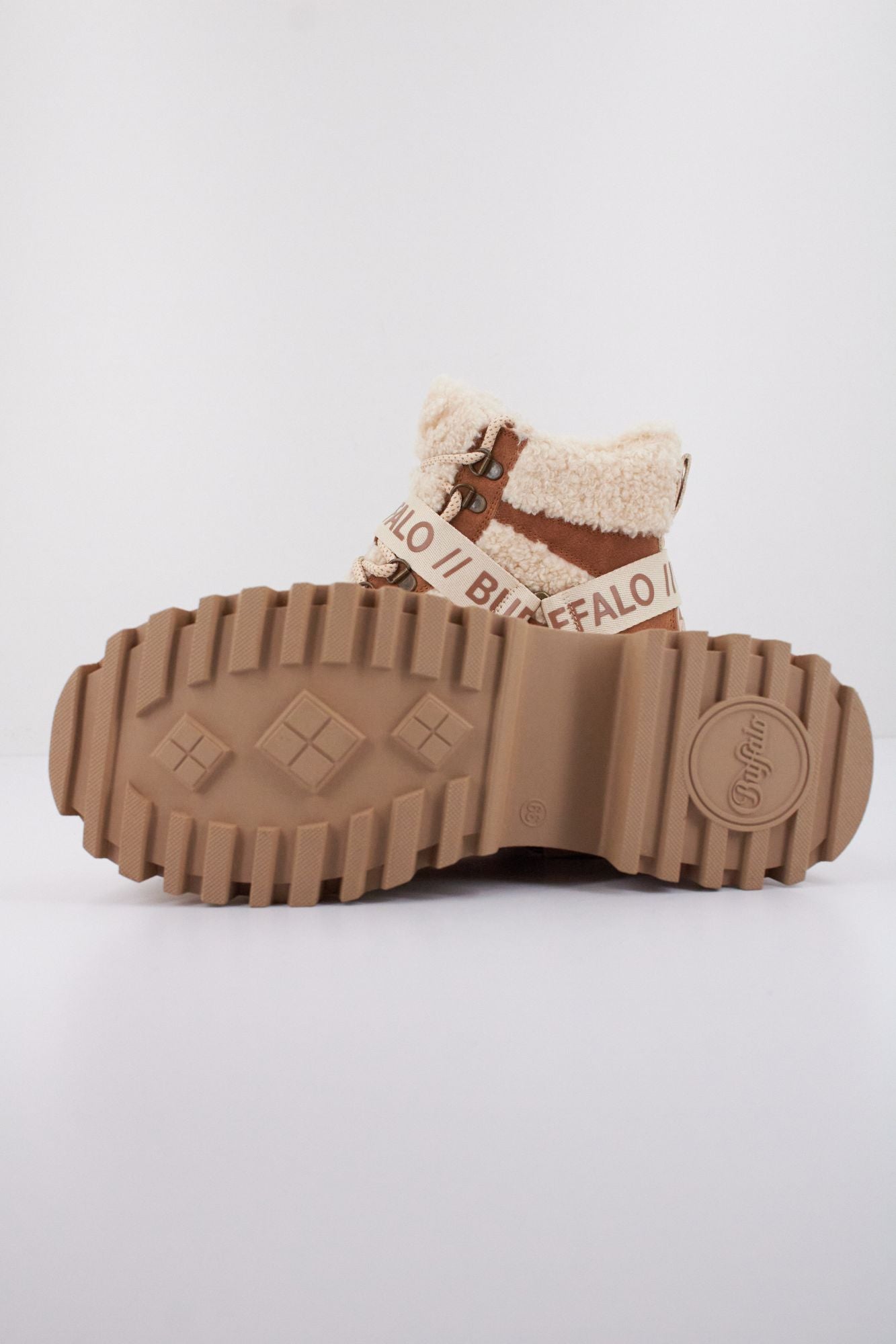 BUFFALO ASPEN COM MID WARM en color MARRON (5)