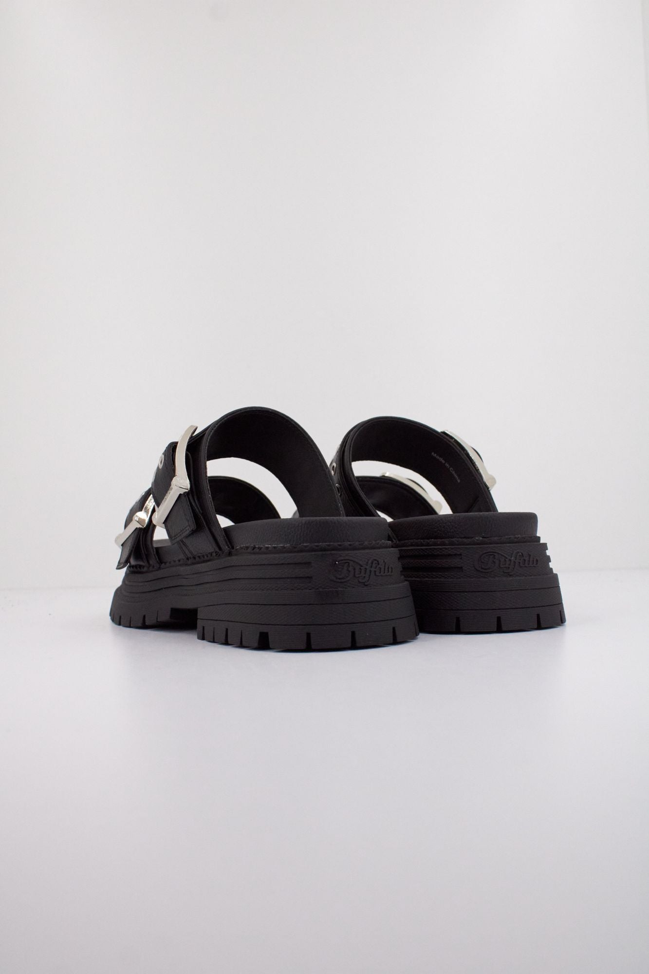 BUFFALO LENNOX LOOP en color NEGRO (4)