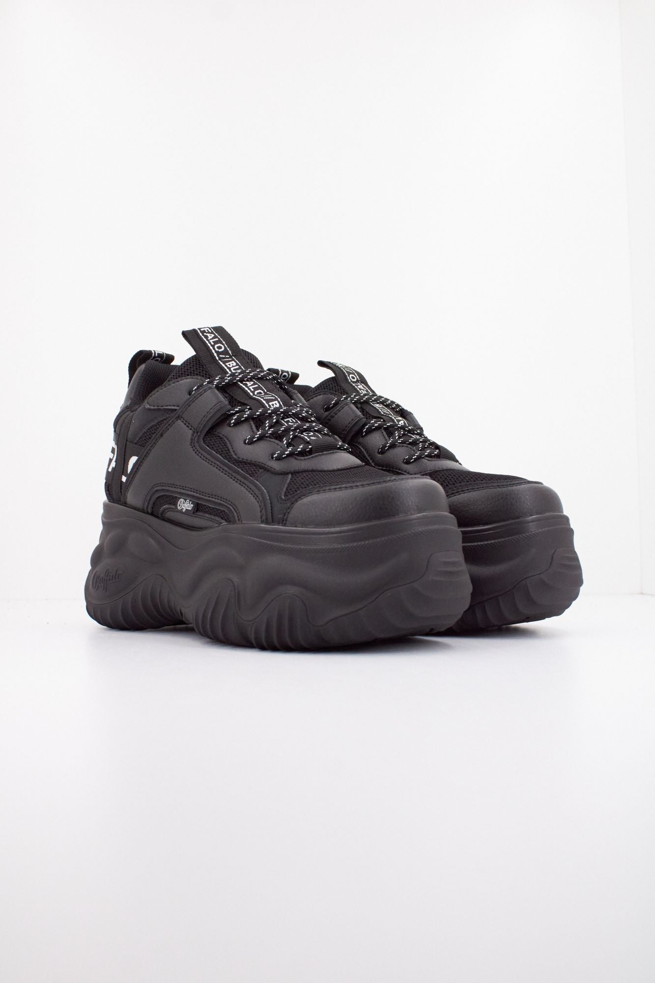 BUFFALO BLADER MATCHA en color NEGRO (2)