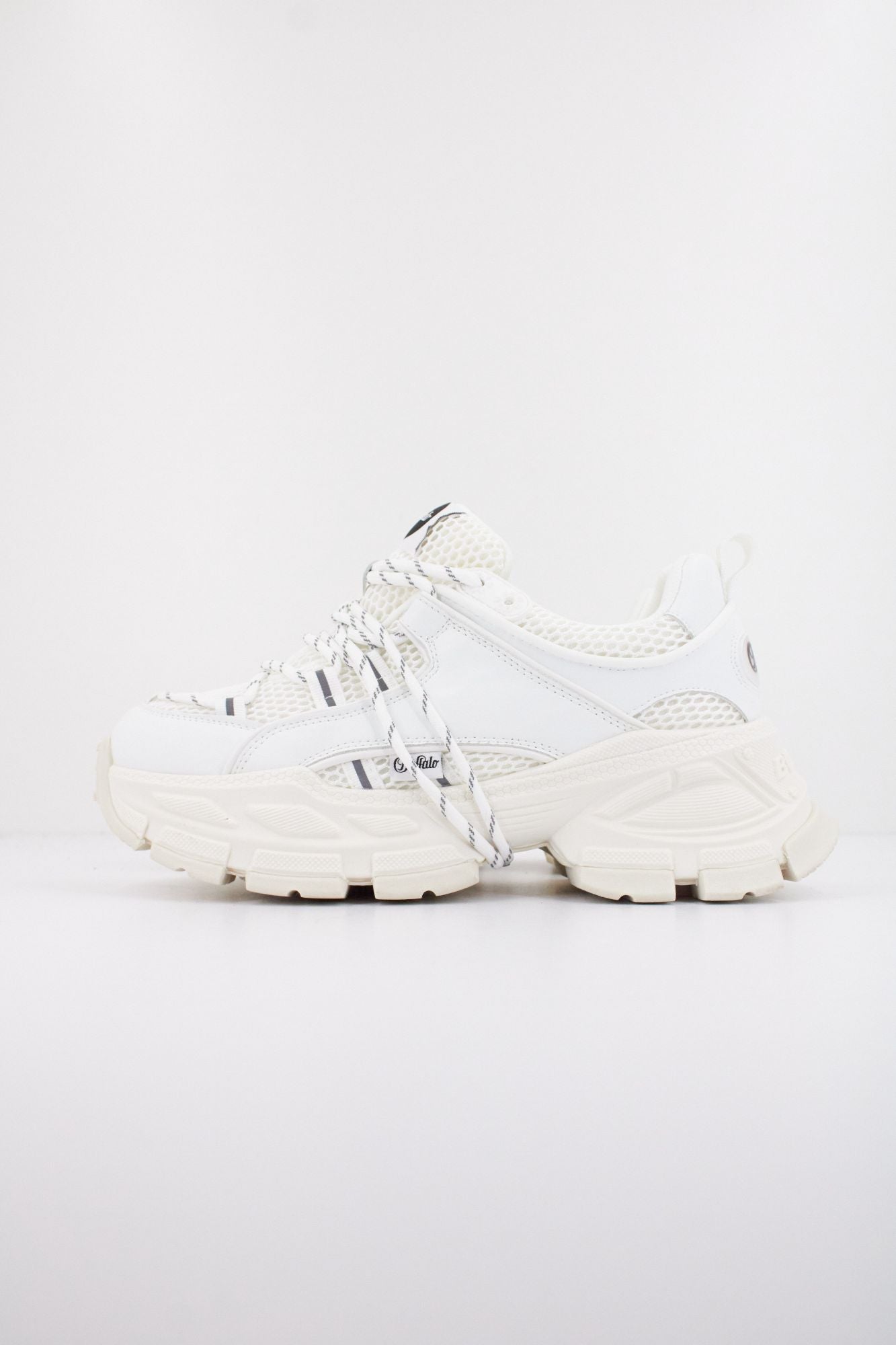 BUFFALO SATURN LACE en color BLANCO (1)