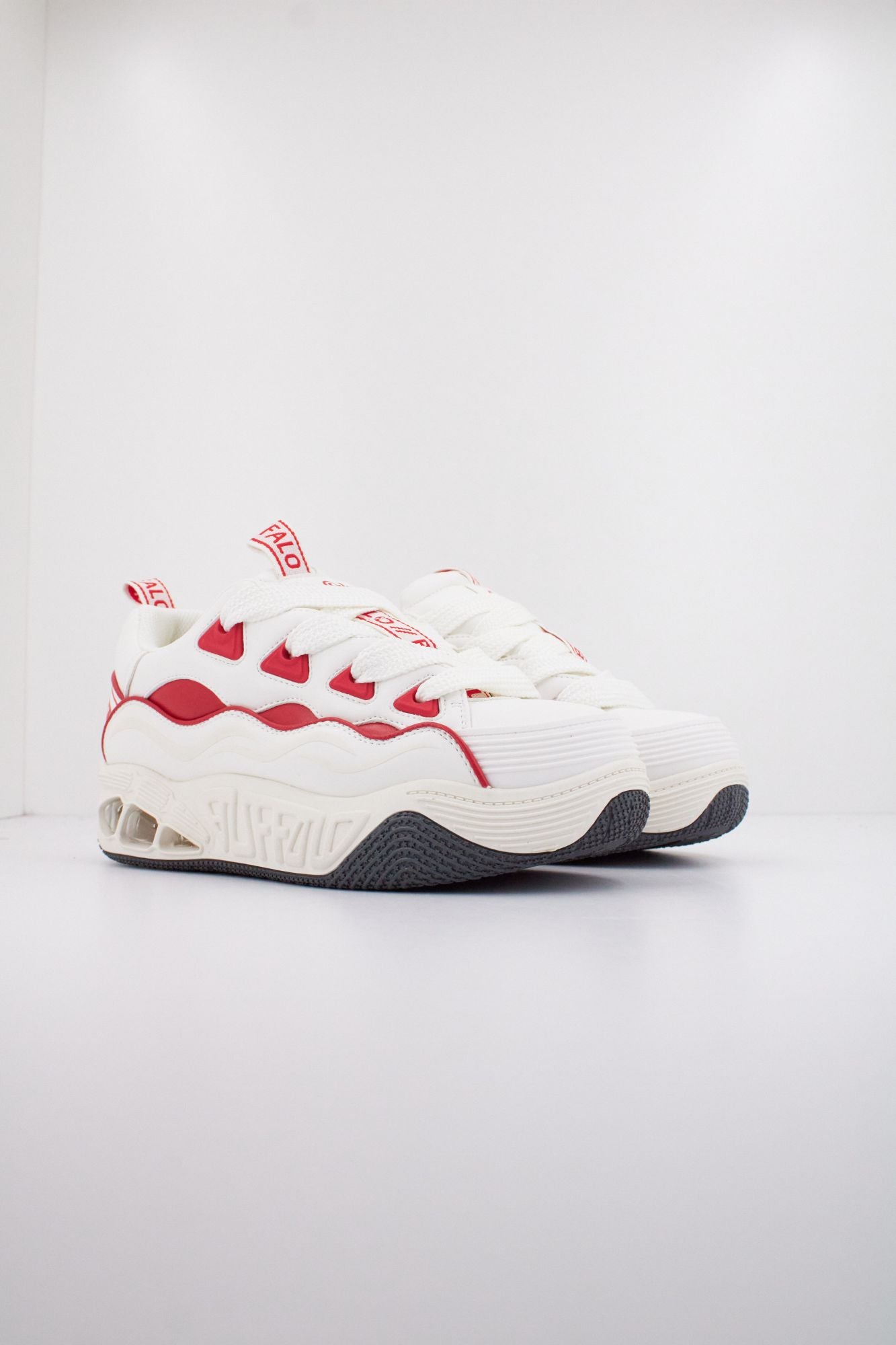 BUFFALO HERO SKATE en color BLANCO (2)